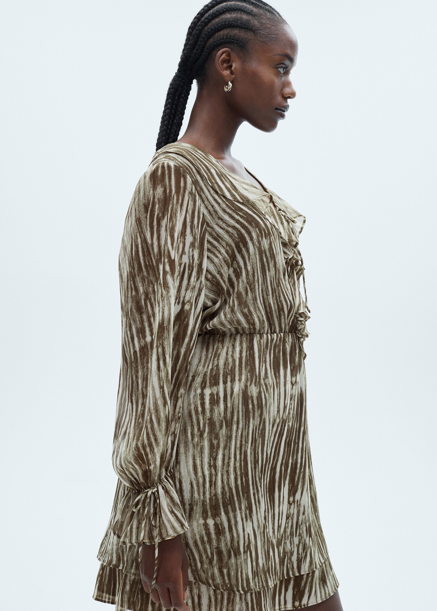 Vestido corto estampado volantes - Details of the article 5