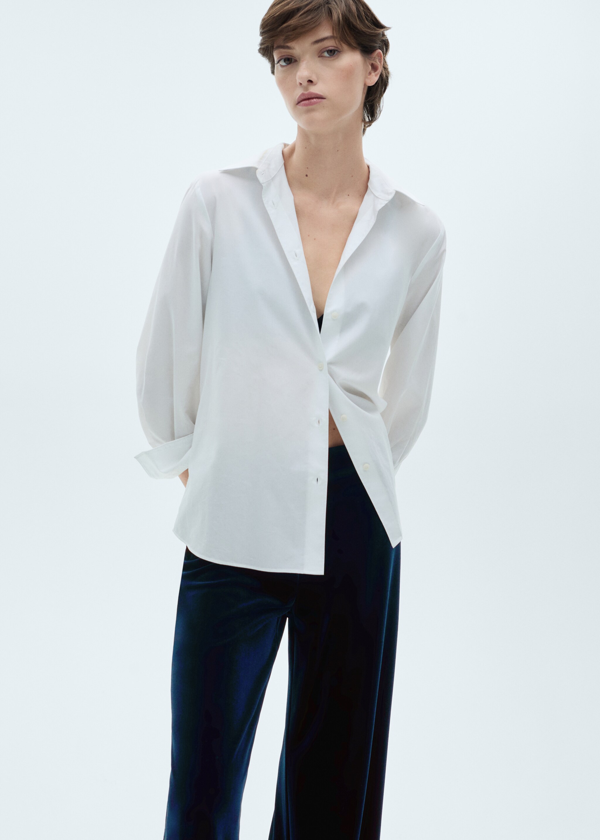 Wideleg-Samthose - Detail des Artikels 2, Nachtblau. Ref: 77037687-00.