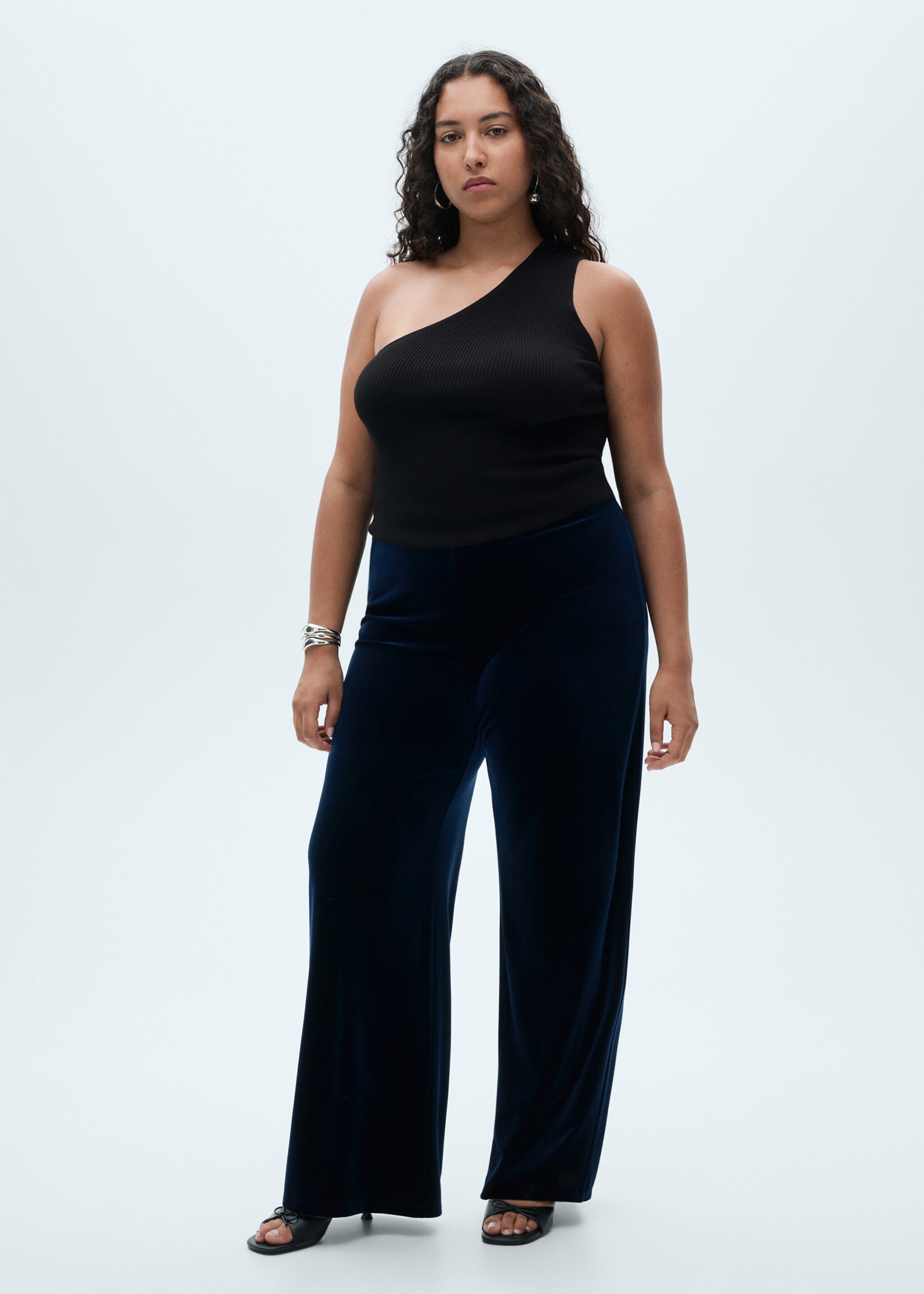 Wideleg-Samthose - Detail des Artikels 3, Nachtblau. Ref: 77037687-00.