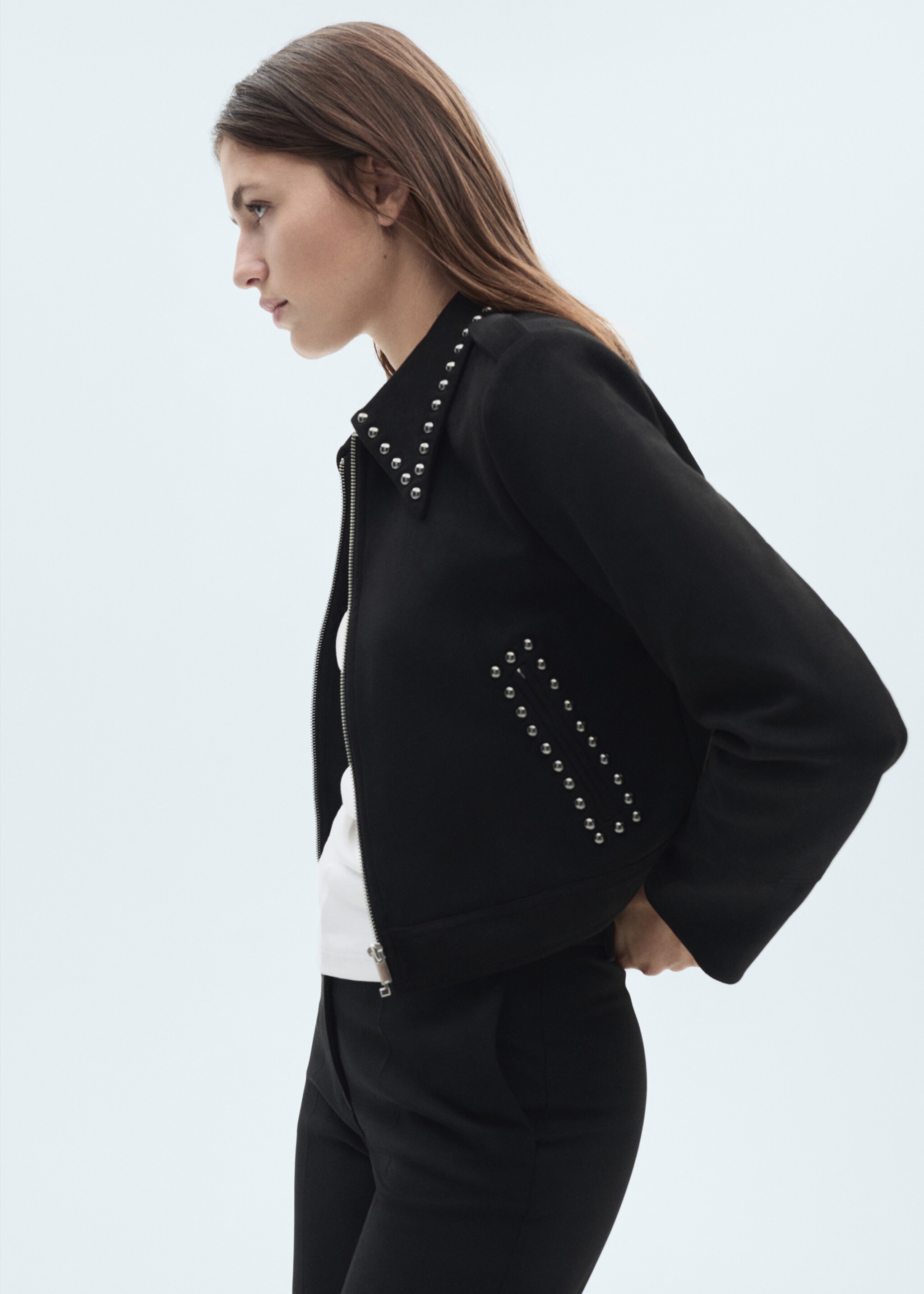 Jacke mit Nietendetails - Mittlere Ansicht, Schwarz. Ref: 77037697-00.
