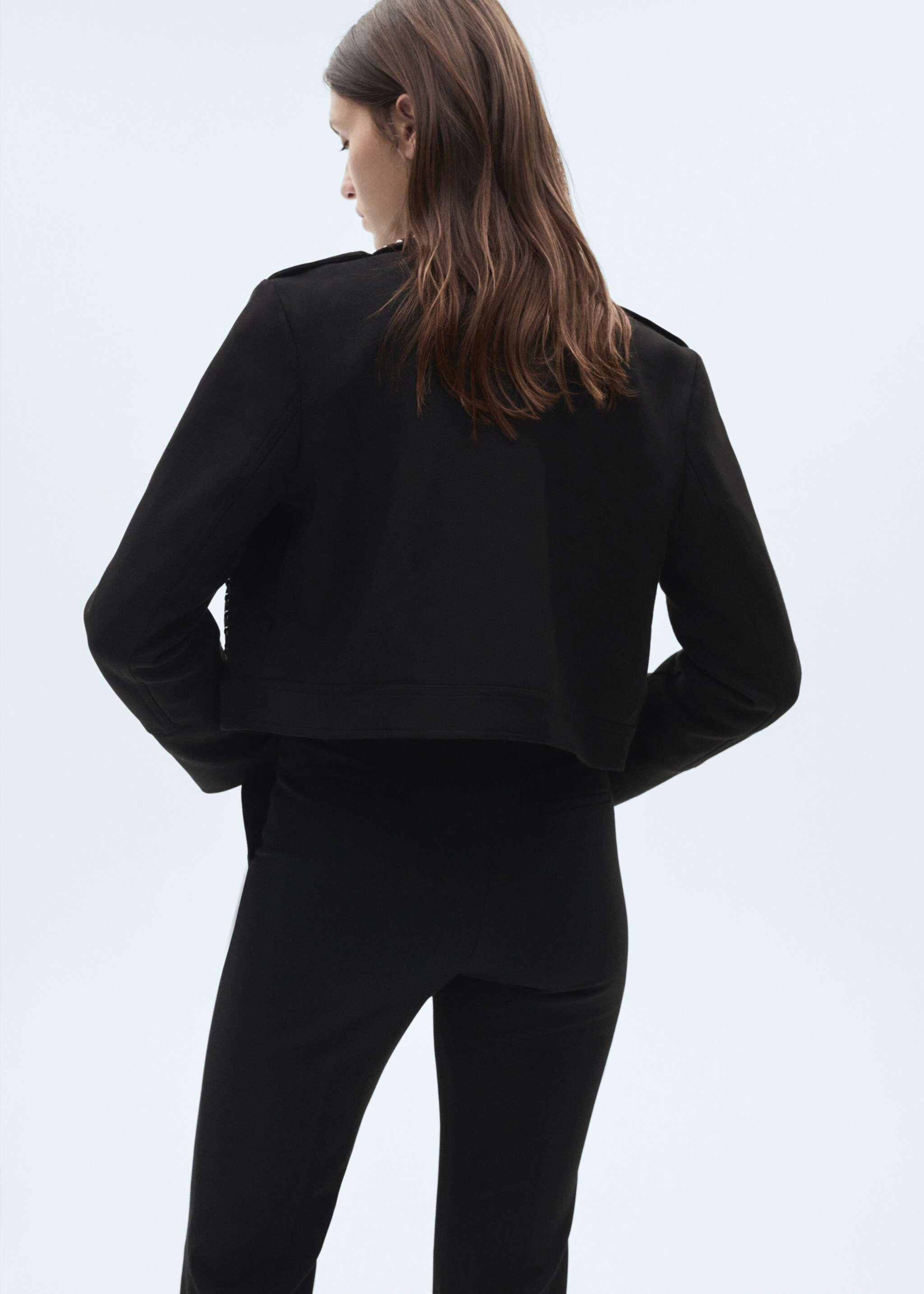 Jacke mit Nietendetails - Rückseite des Artikels, Schwarz. Ref: 77037697-00.