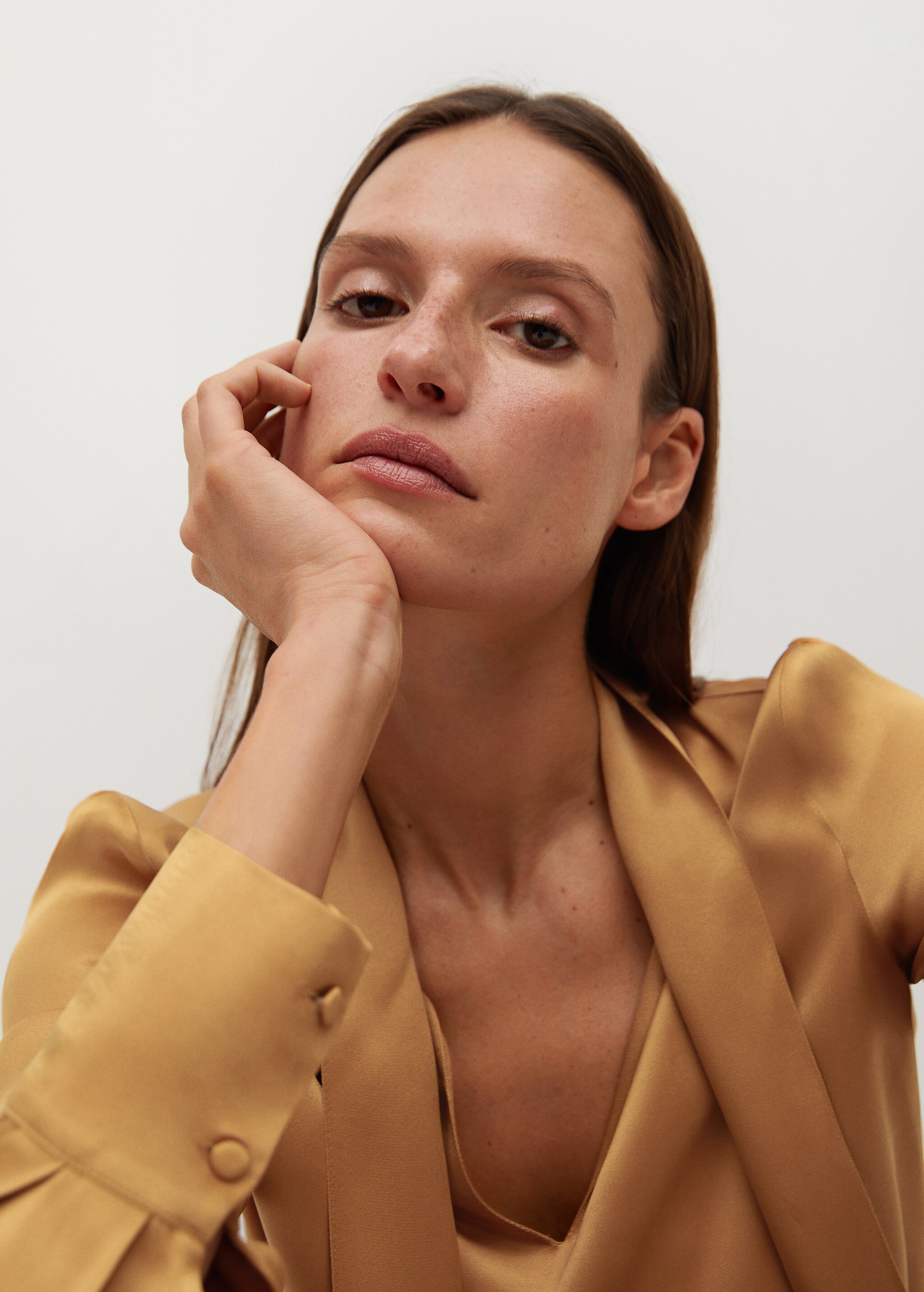 Blusa satinada lazo - Detalle del artículo 1
