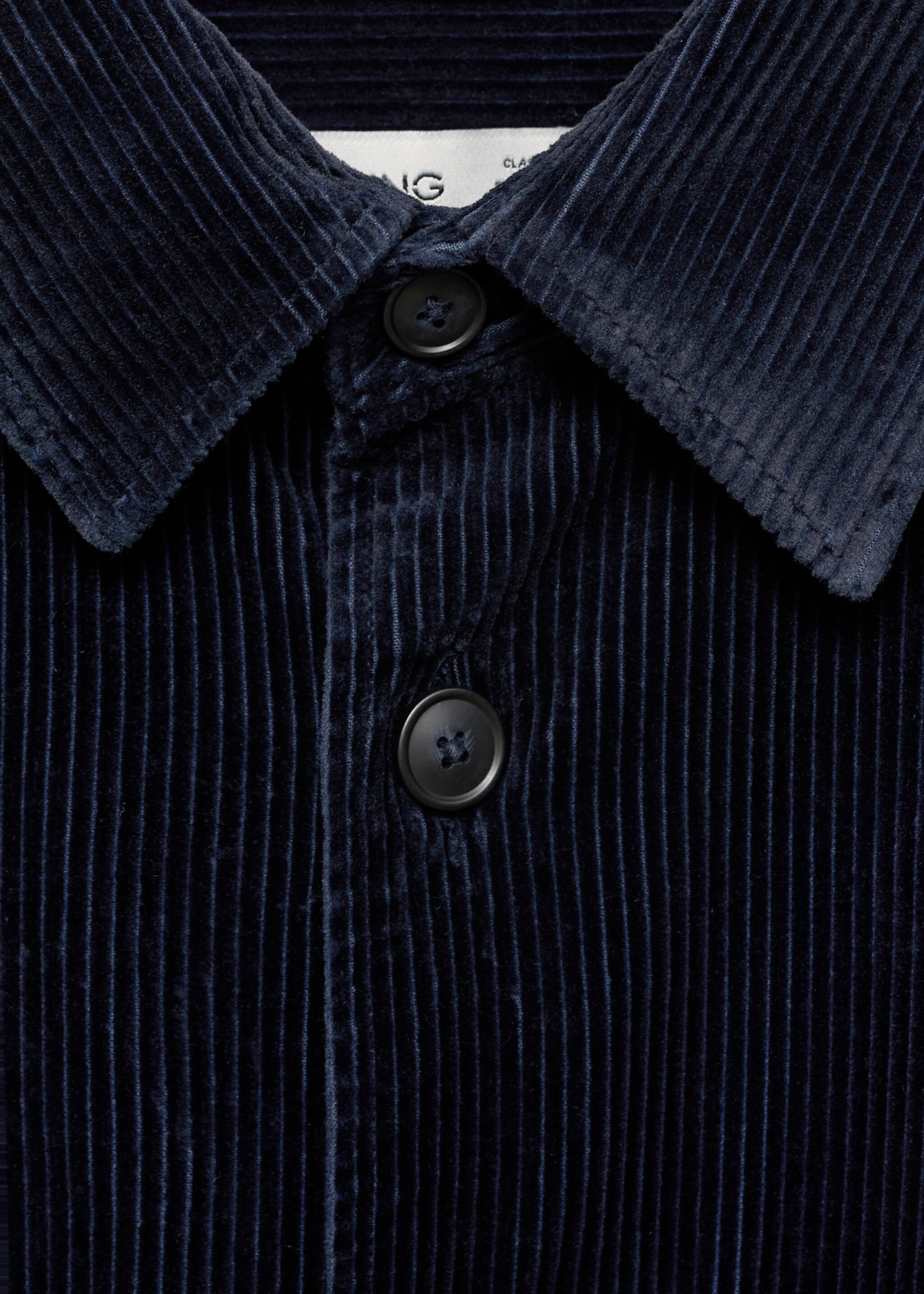 Corduroy overshirt with pockets - Details of the article 8, Dark Navy. Ref: 77037925-00.