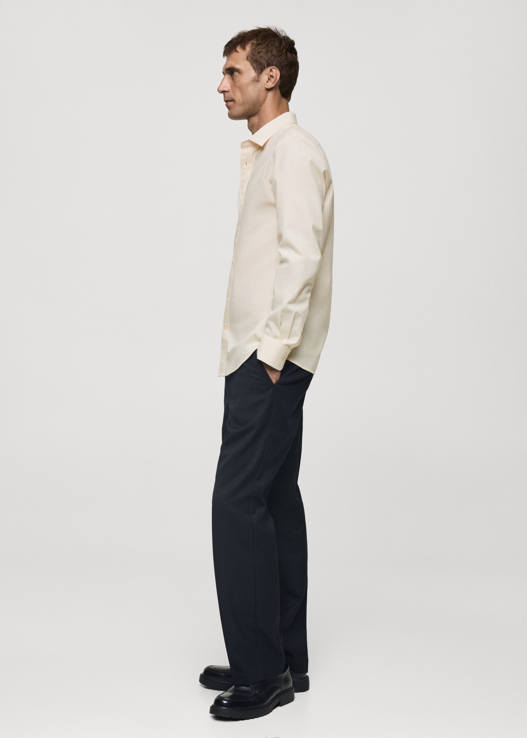 Flanellen slim-fit overhemd 100% katoen - Detail van het artikel 2, Zand. Ref: 77037926-00.