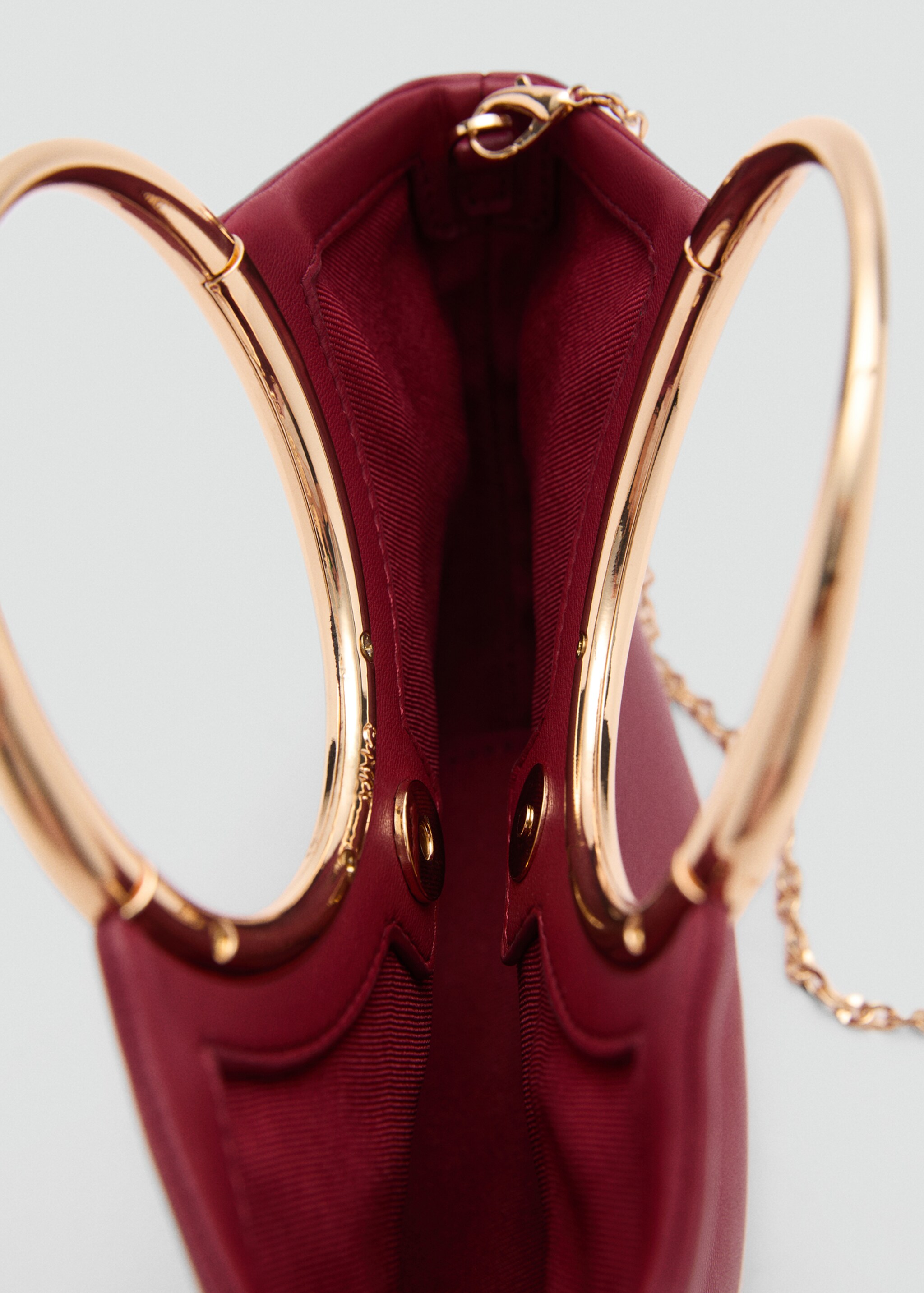 Bolso de mano detalles metálicos - Detalle del artículo 1, Rojo. Ref: 77037931-00.