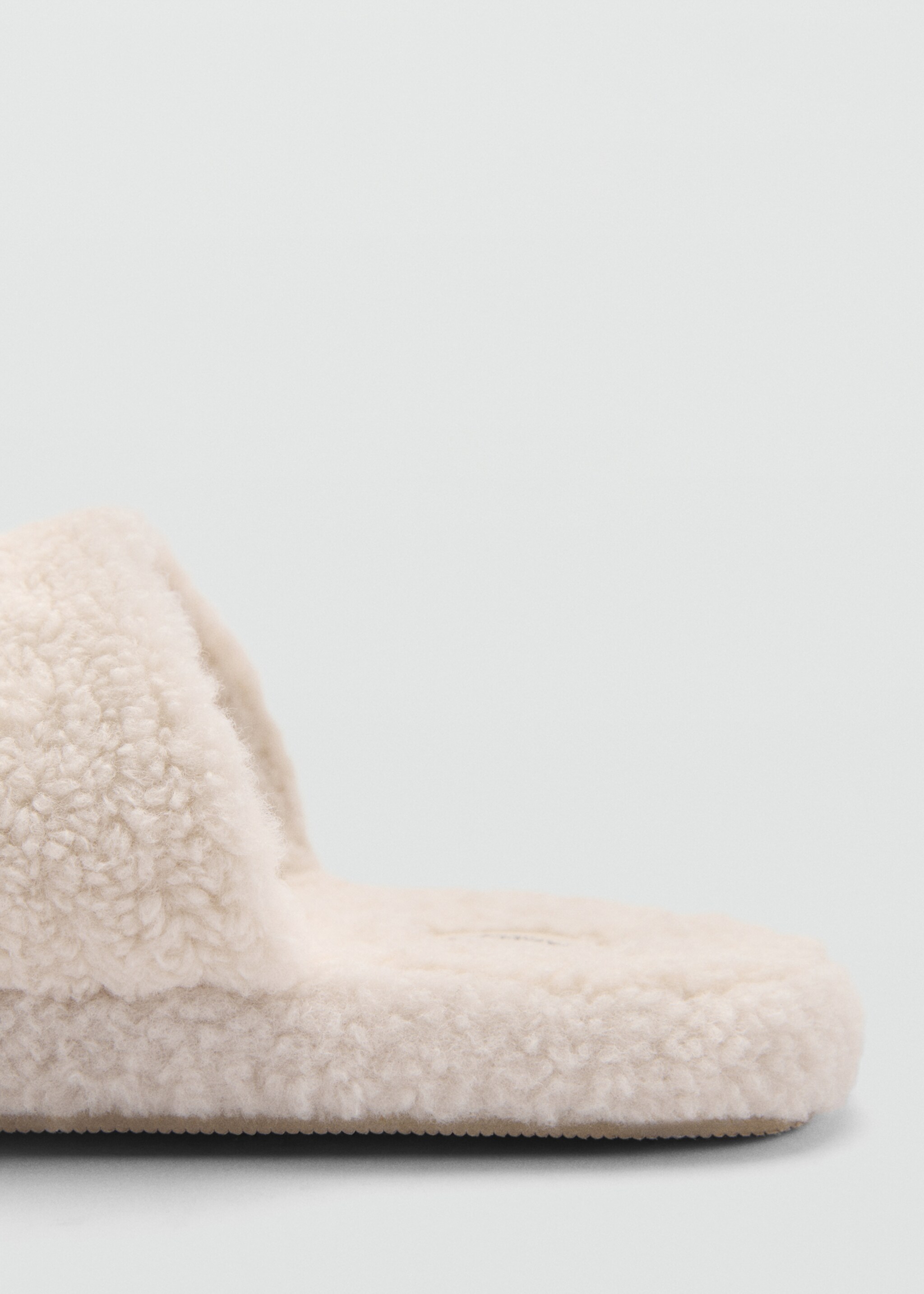 Zapatillas borreguito - Detalle del artículo 2, Crudo. Ref: 77038272-00.