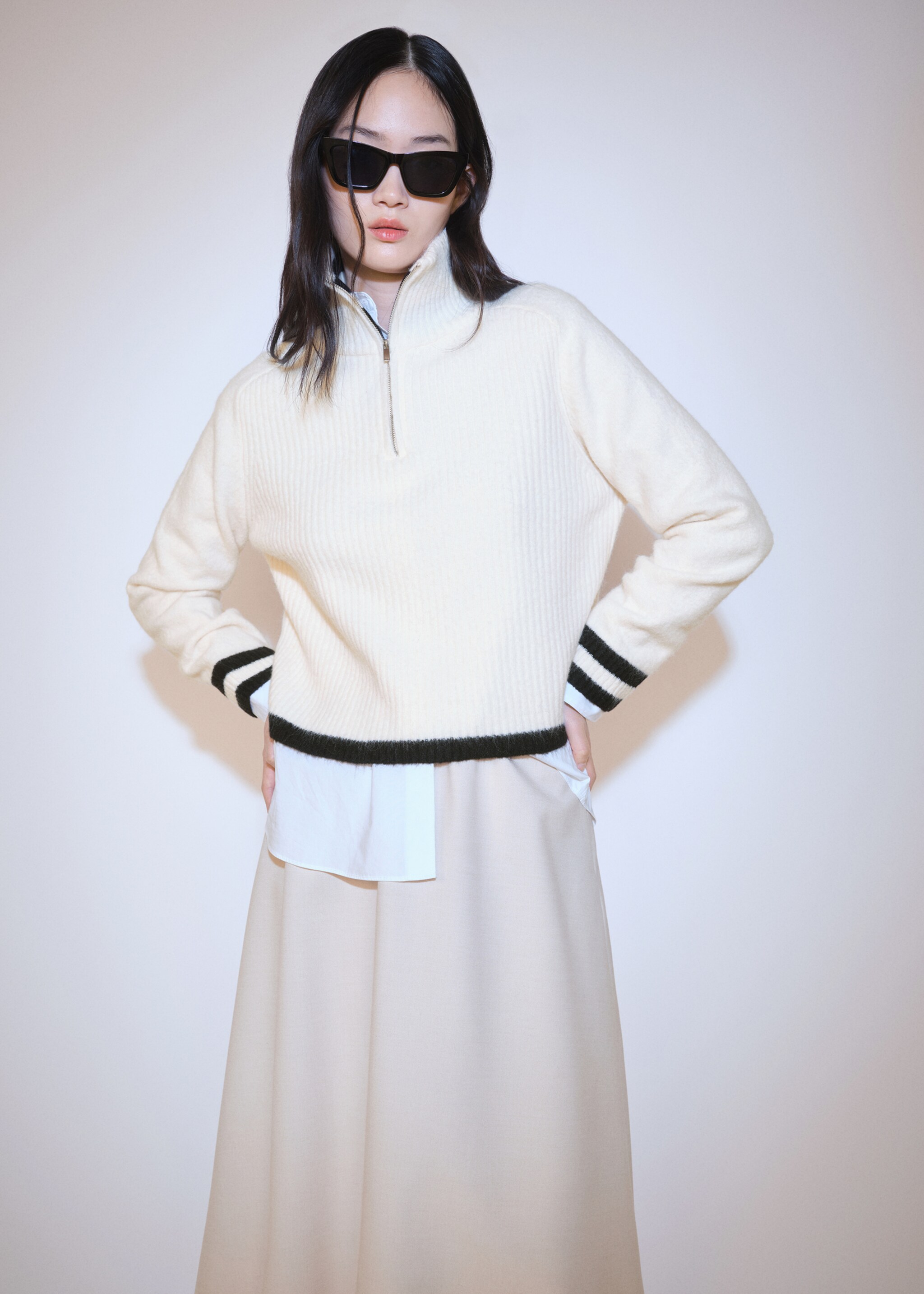 Striped sweater with zip - Medium plane, Black. Ref: 77038274-00.