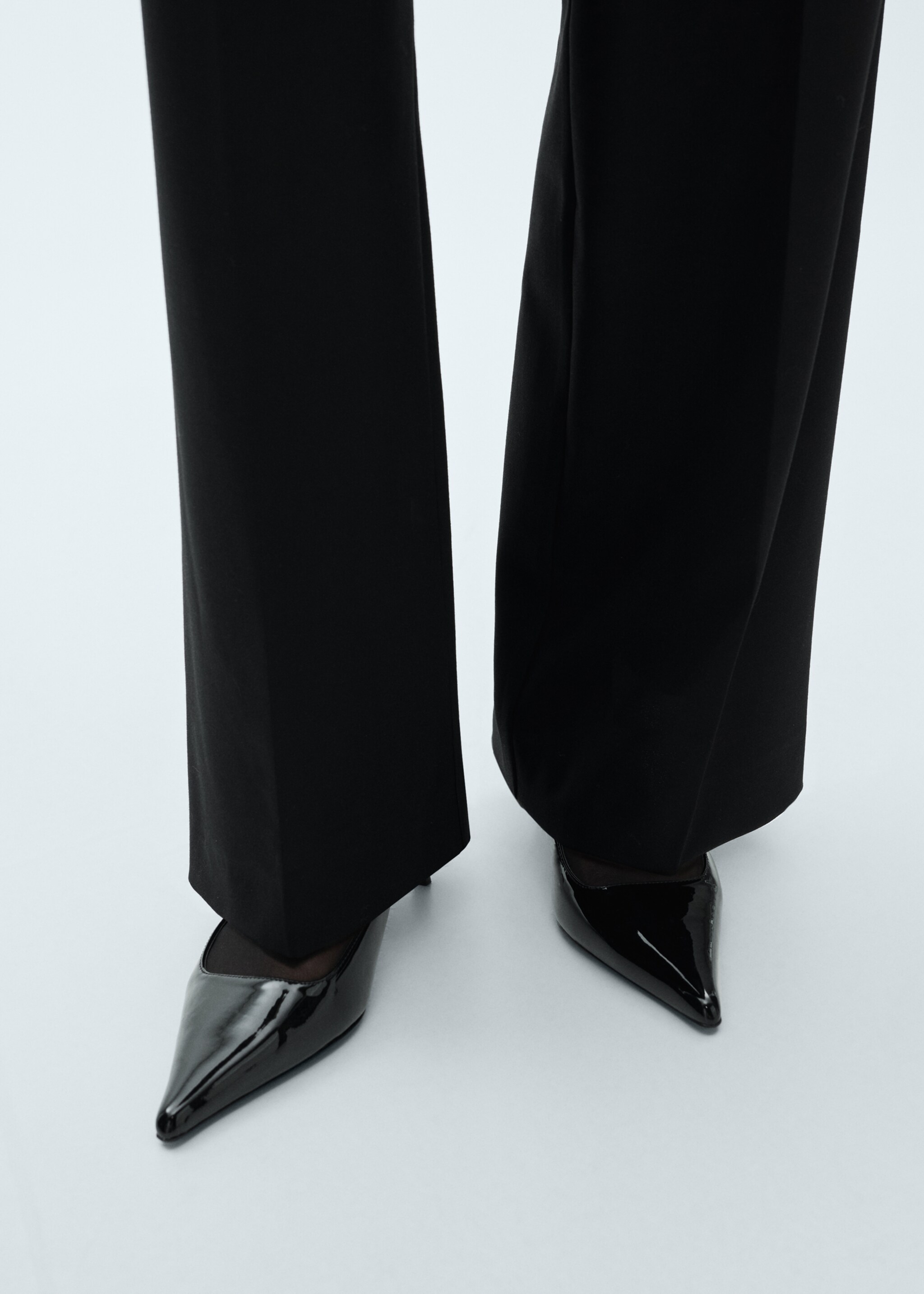 Wideleg pleated trousers - Details of the article 2, Black. Ref: 77038285-00.