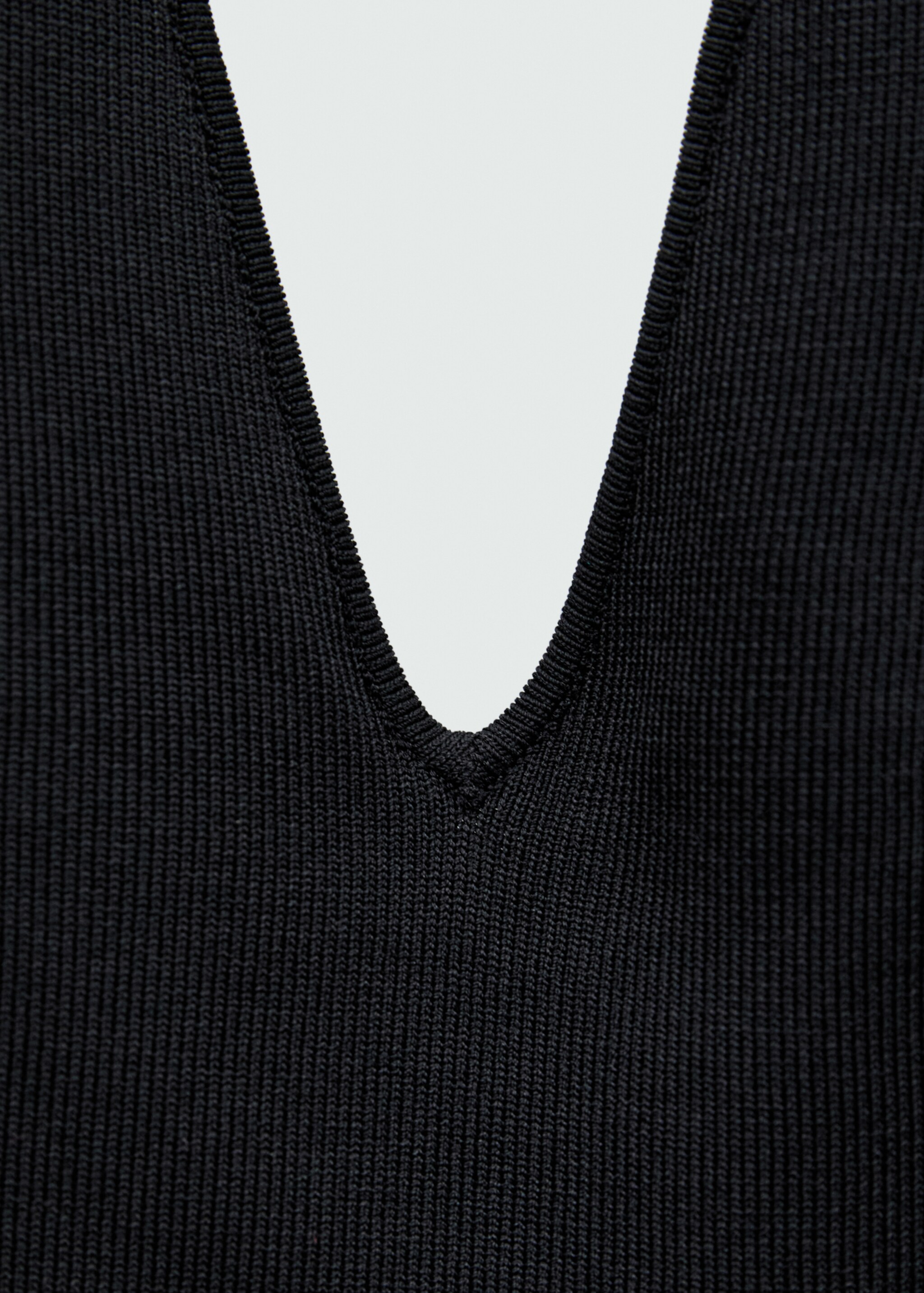 Slit long dress - Details of the article 8, Black. Ref: 77039042-00.