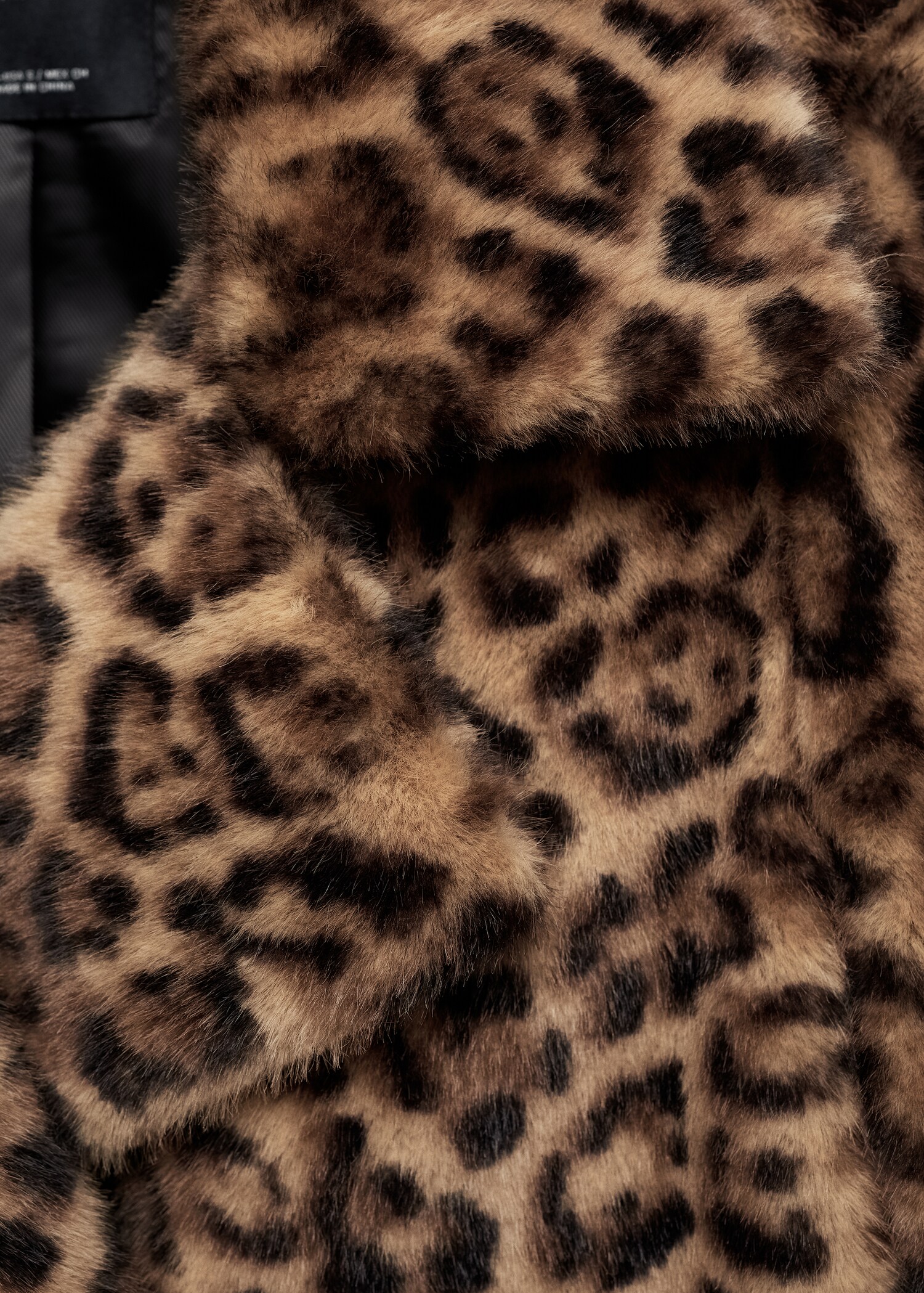 Leopard-print faux-fur coat - Details of the article 8