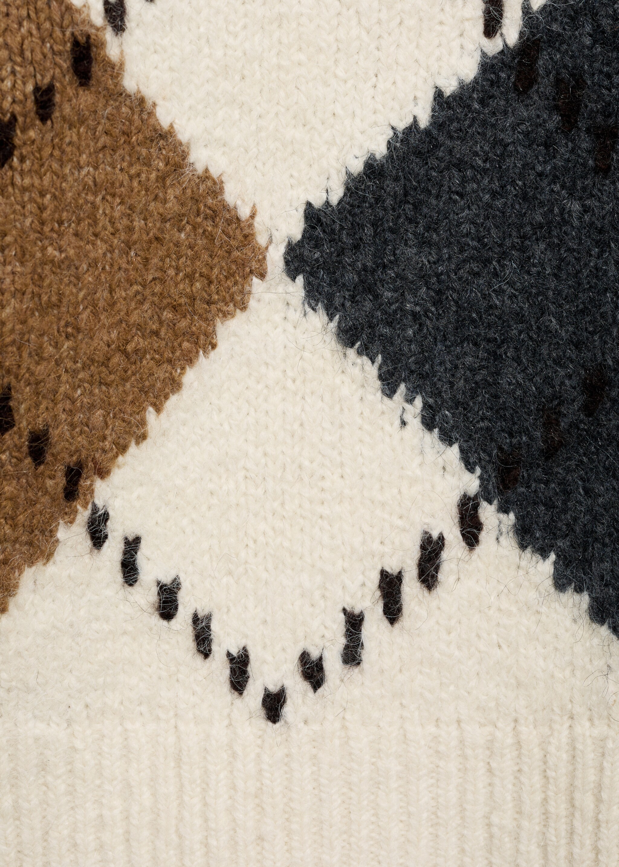 Diamond V-neck sweater - Details of the article 8, Ecru. Ref: 77039050-00.