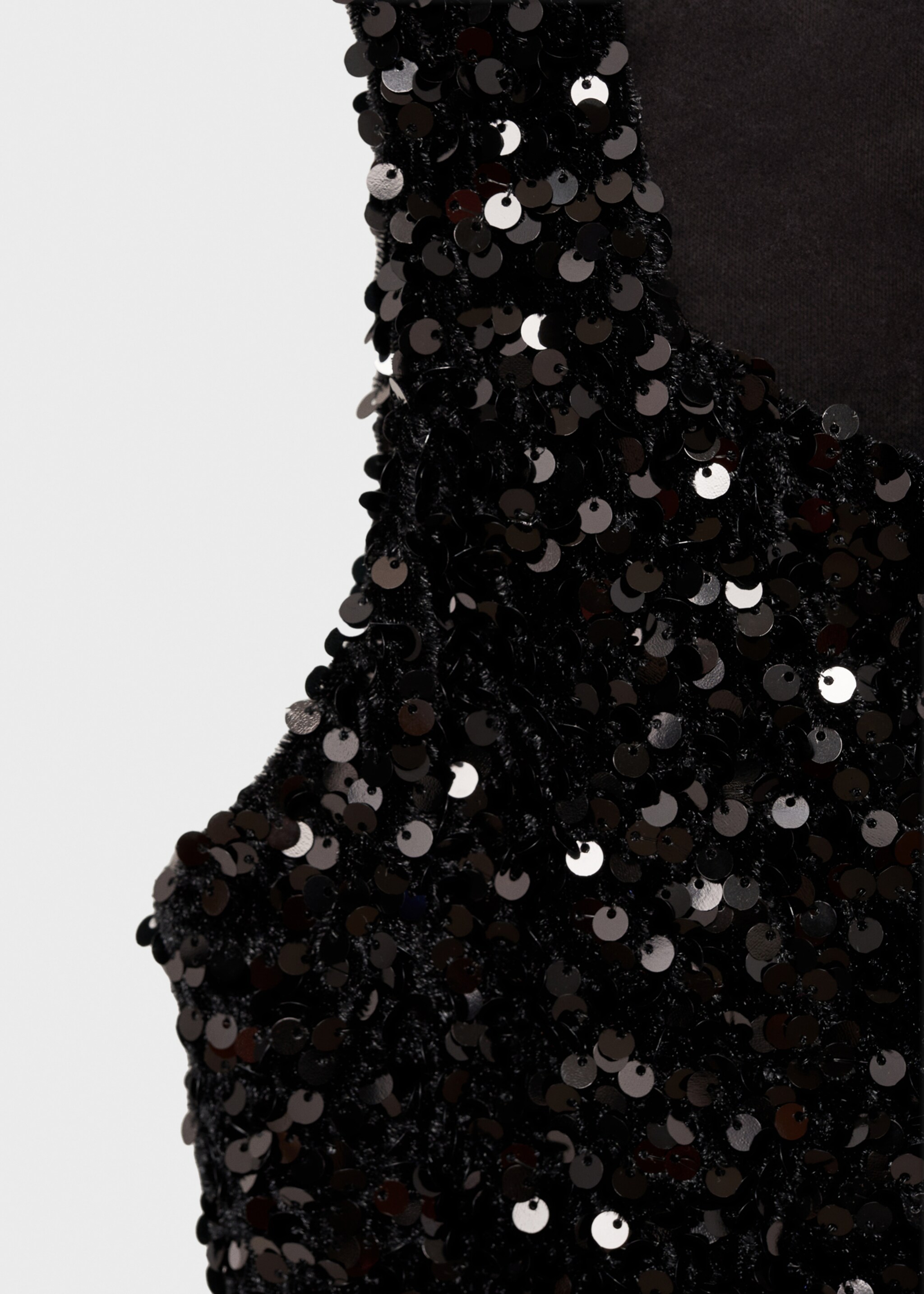 Sequined tank top - Details of the article 8, Black. Ref: 77039063-00.