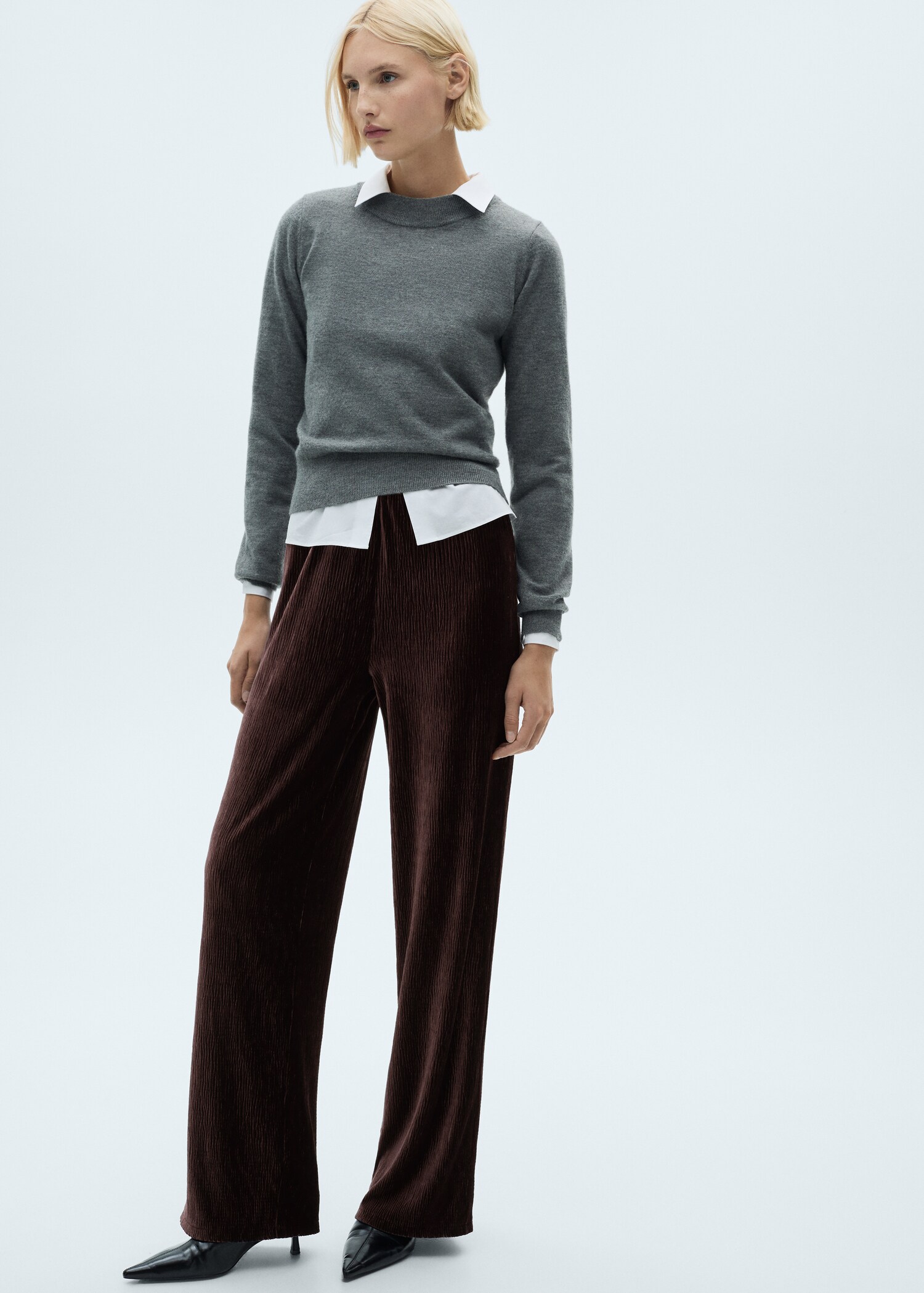 Straight velvet trousers - Details of the article 2