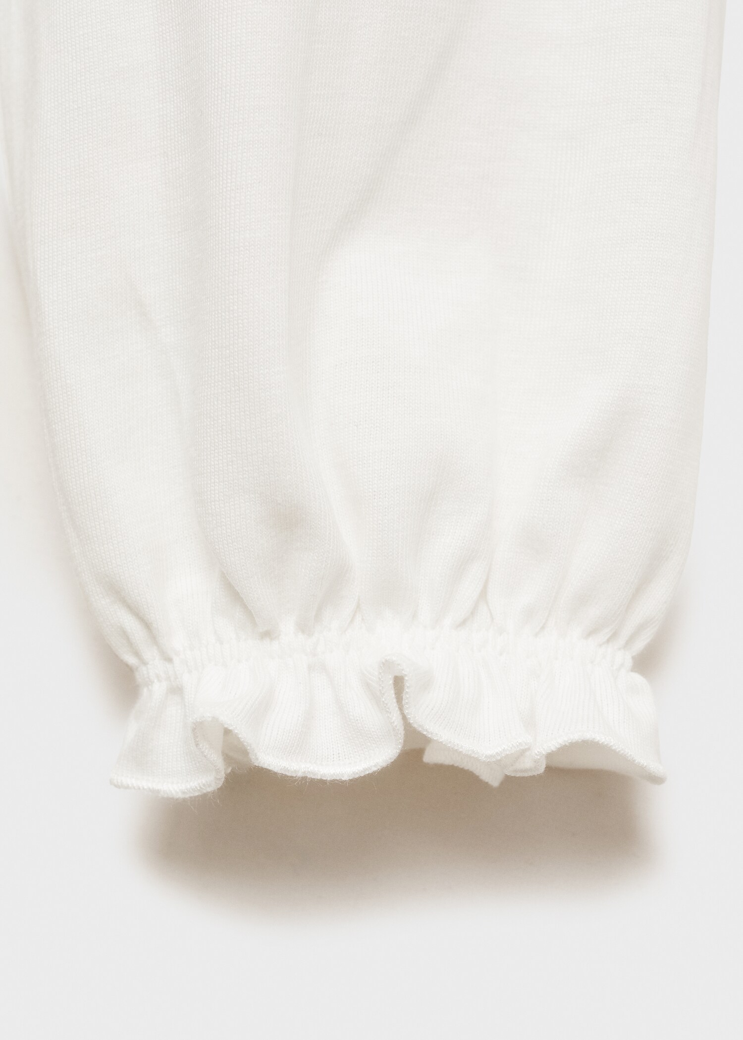 Long-sleeved t-shirt with rhinestone detail - Details of the article 8