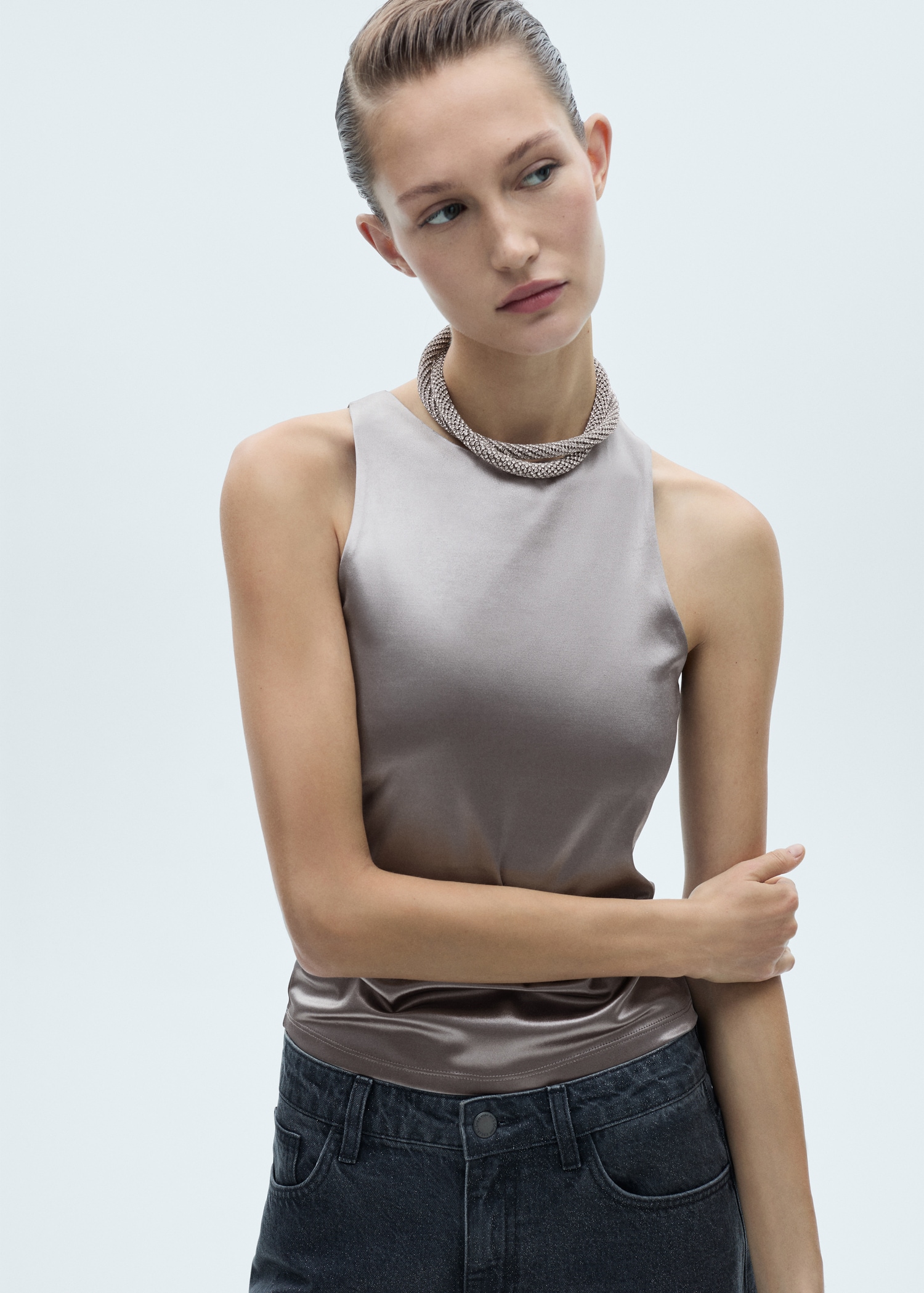 Top satiné métallisé - Plan moyen