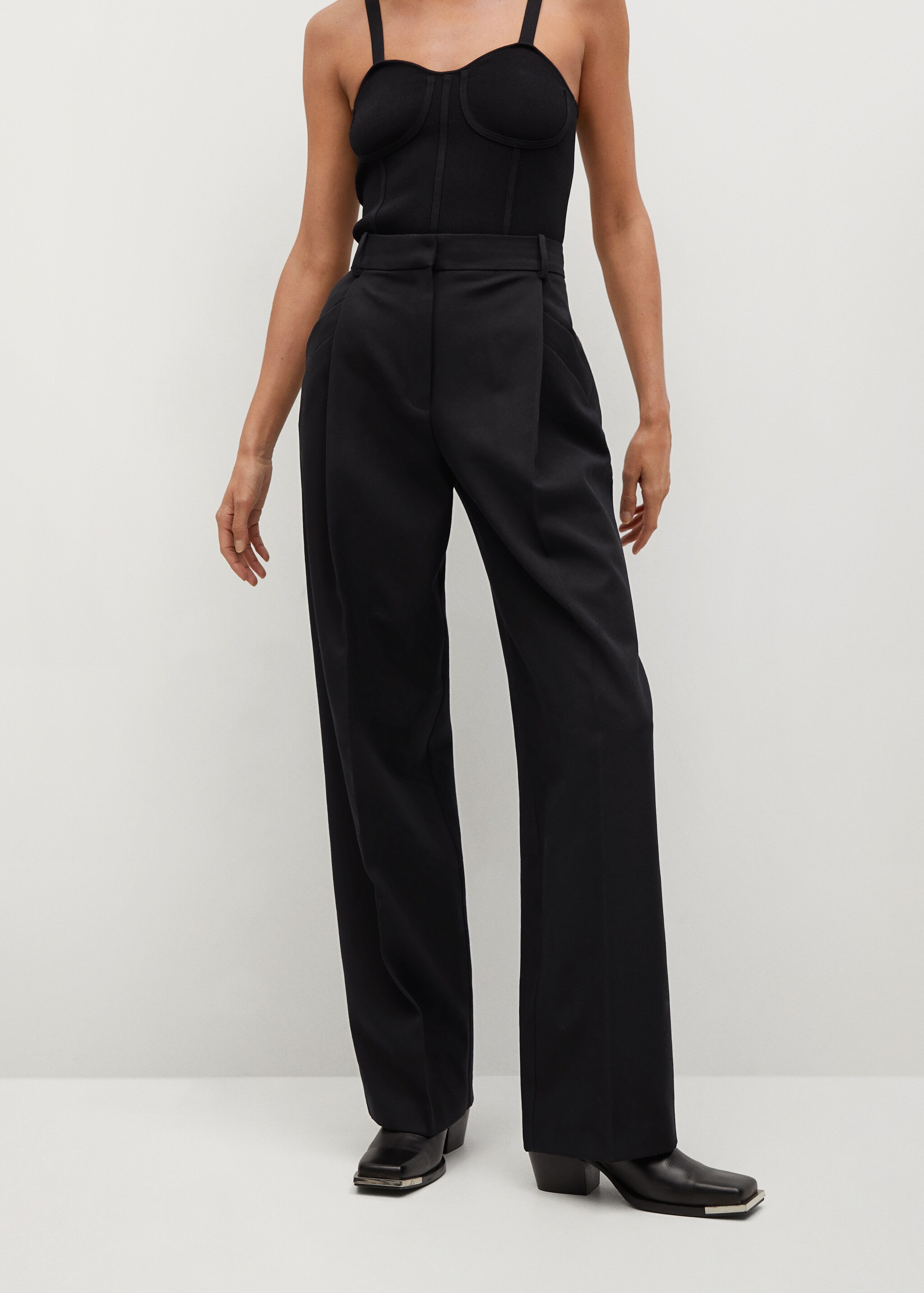 Pantalón traje pinzas - Plano medio
