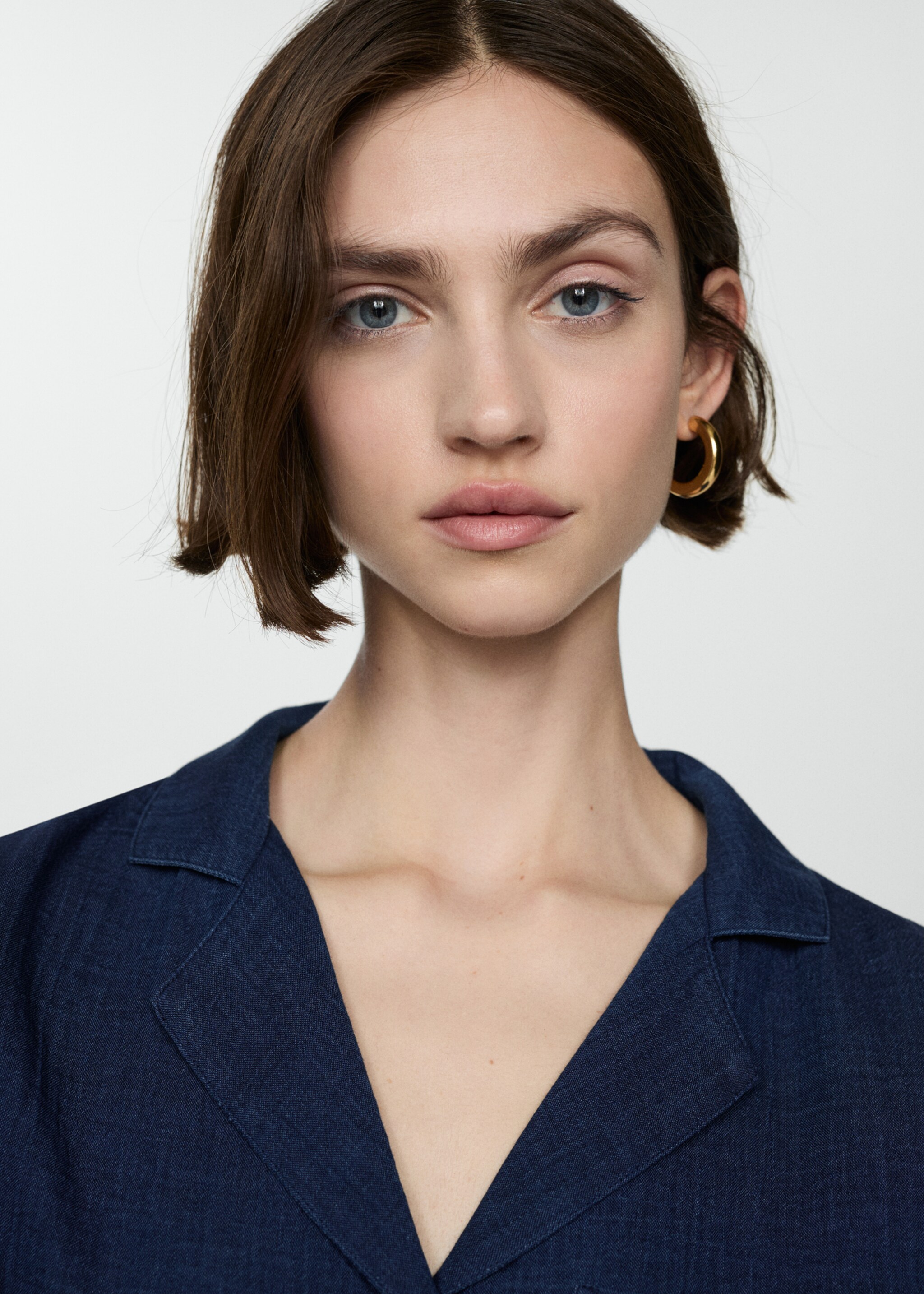 Short sleeved cotton shirt - Details of the article 1, Night Blue. Ref: 77040254-00.