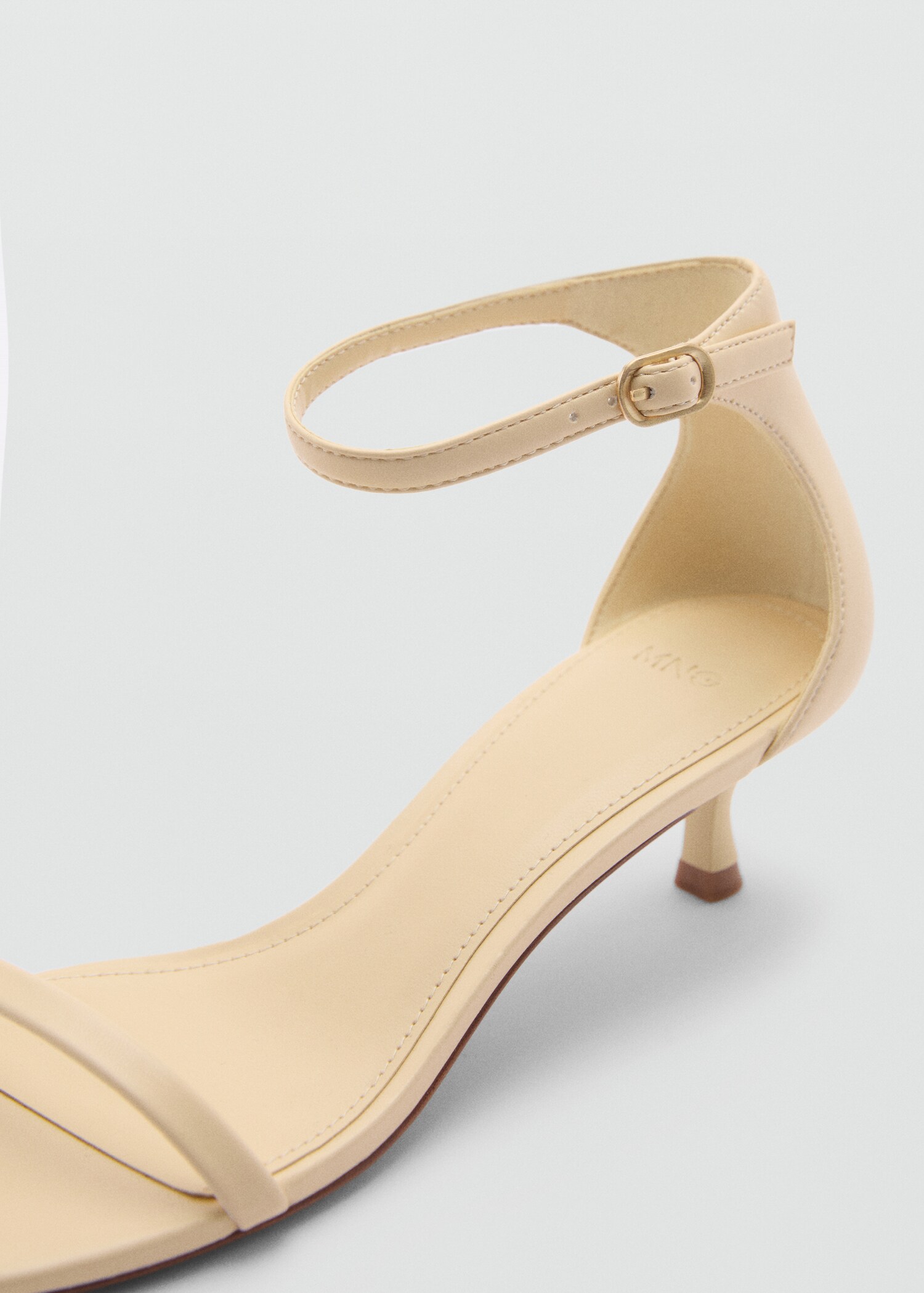 Strappy heeled sandals - Details of the article 2