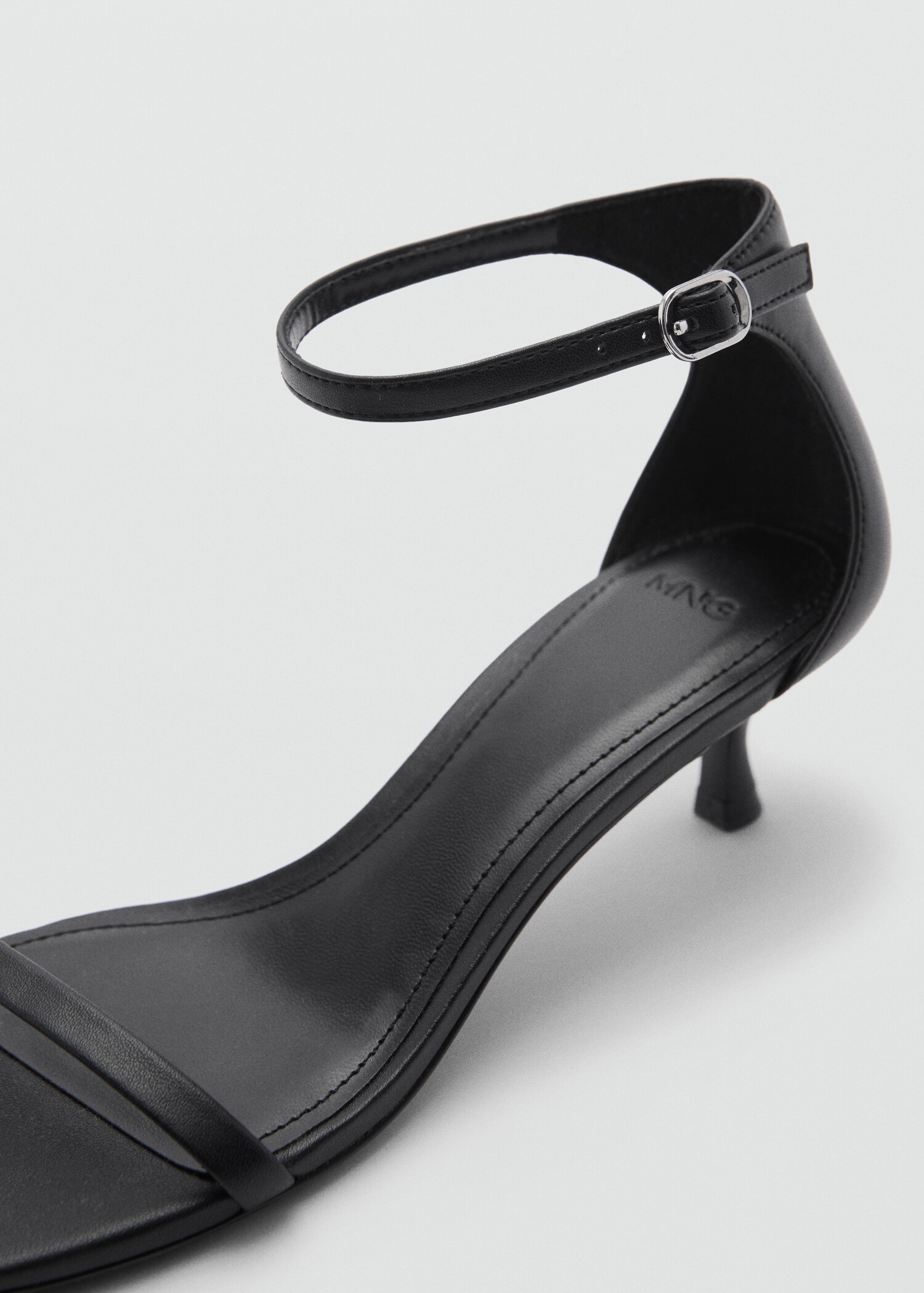 Strappy heeled sandals - Details of the article 1