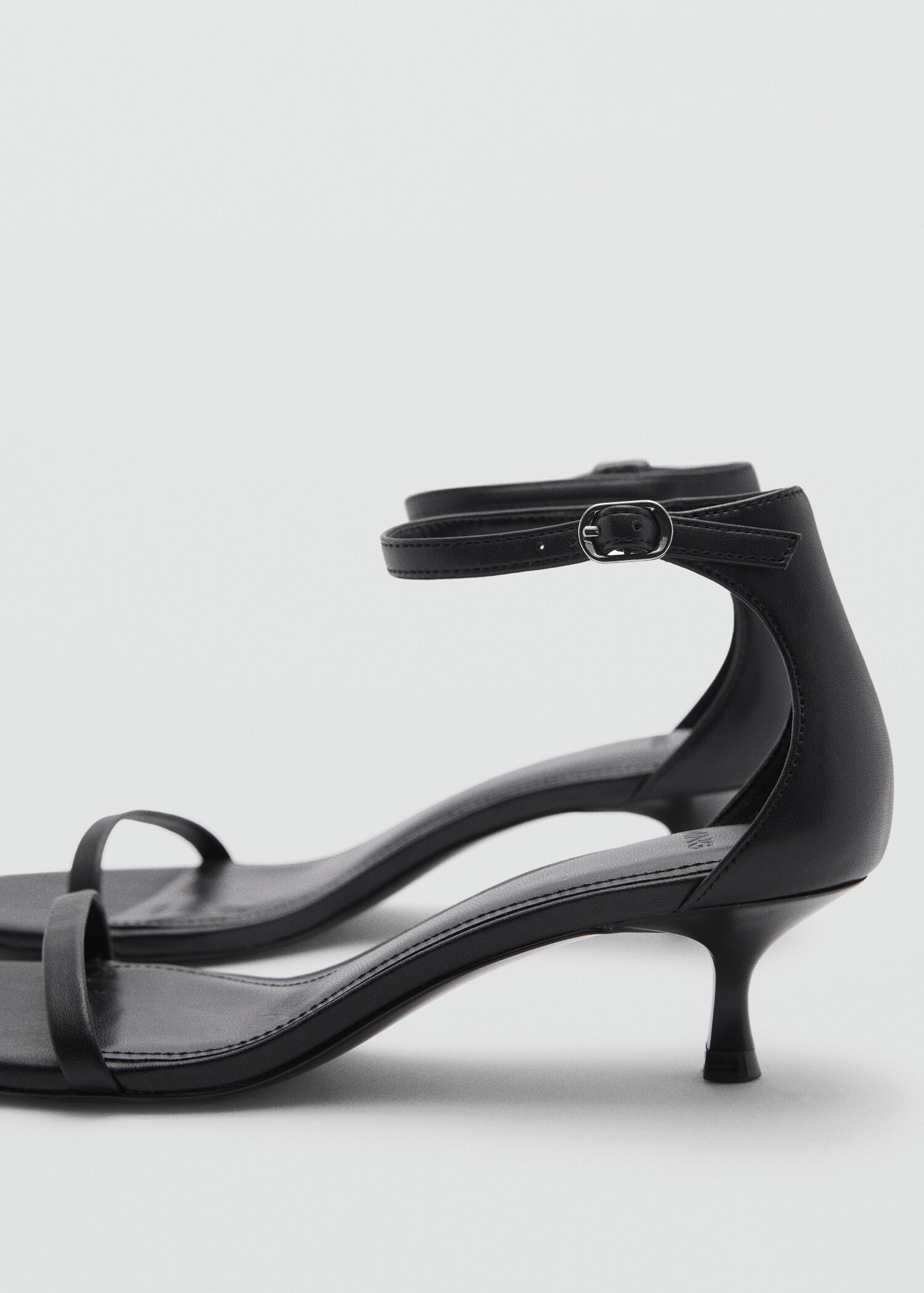 Strappy heeled sandals - Details of the article 2