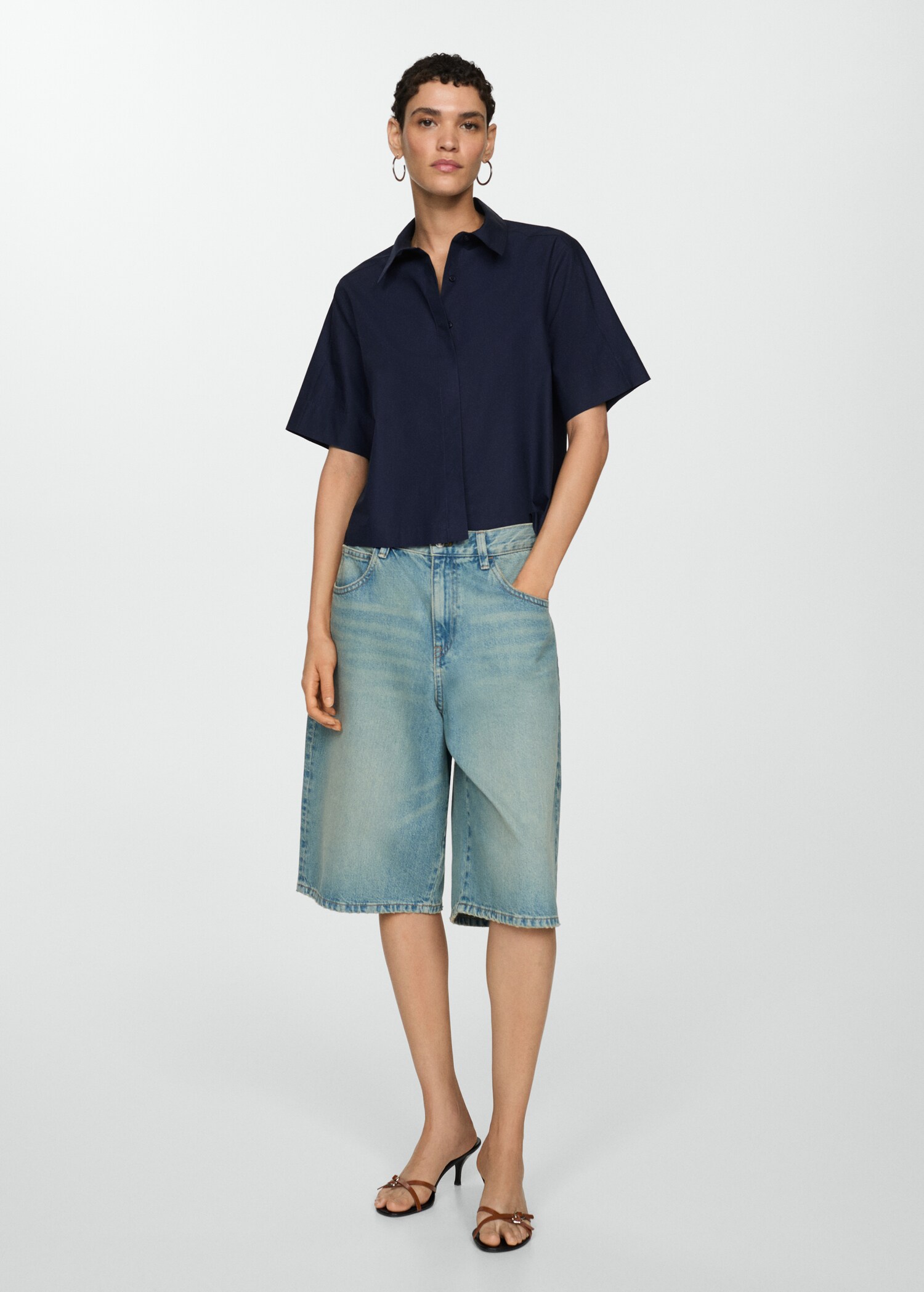 Short sleeved cotton shirt - Details of the article 2