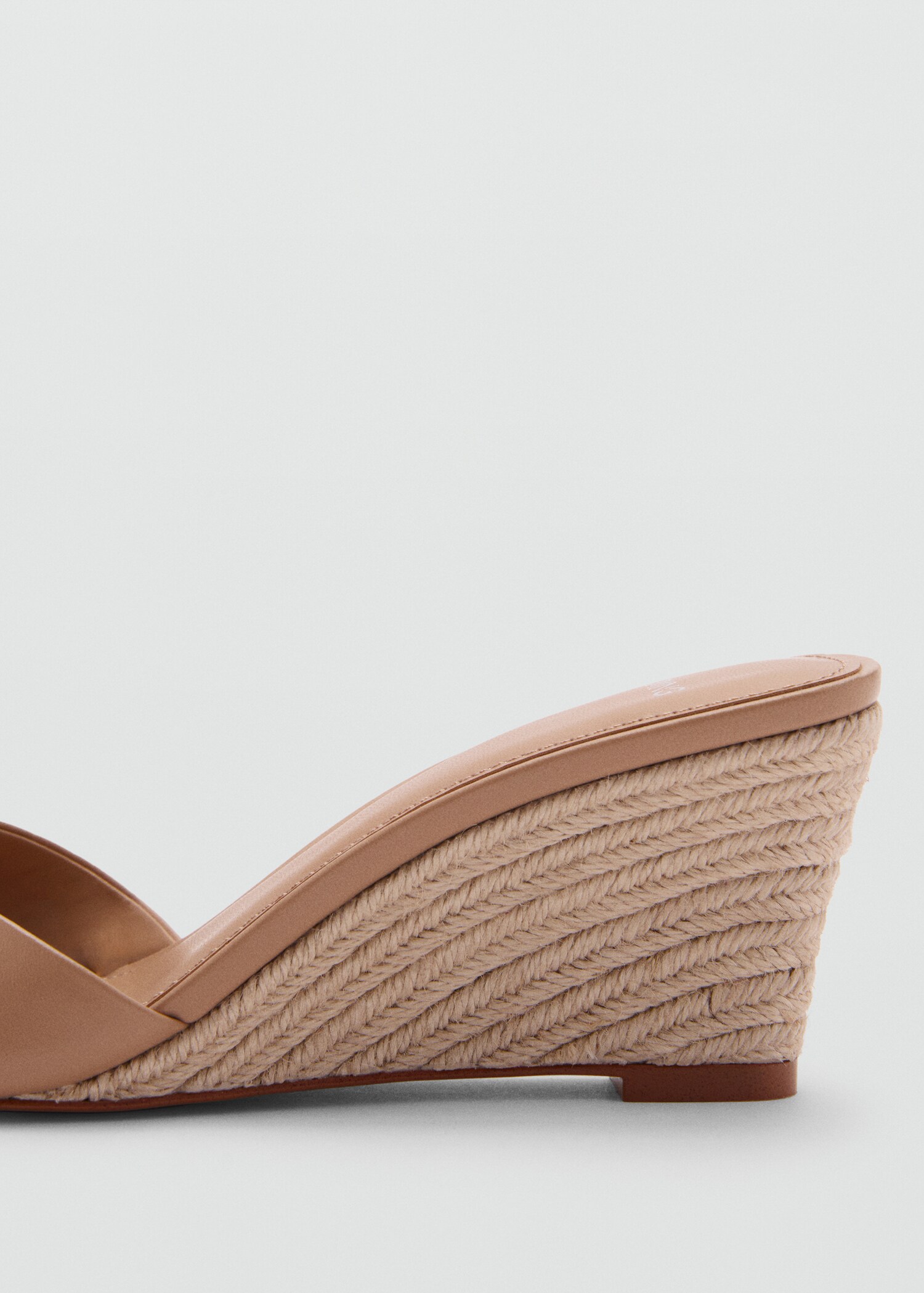 Wedge-heel sandal - Details of the article 1