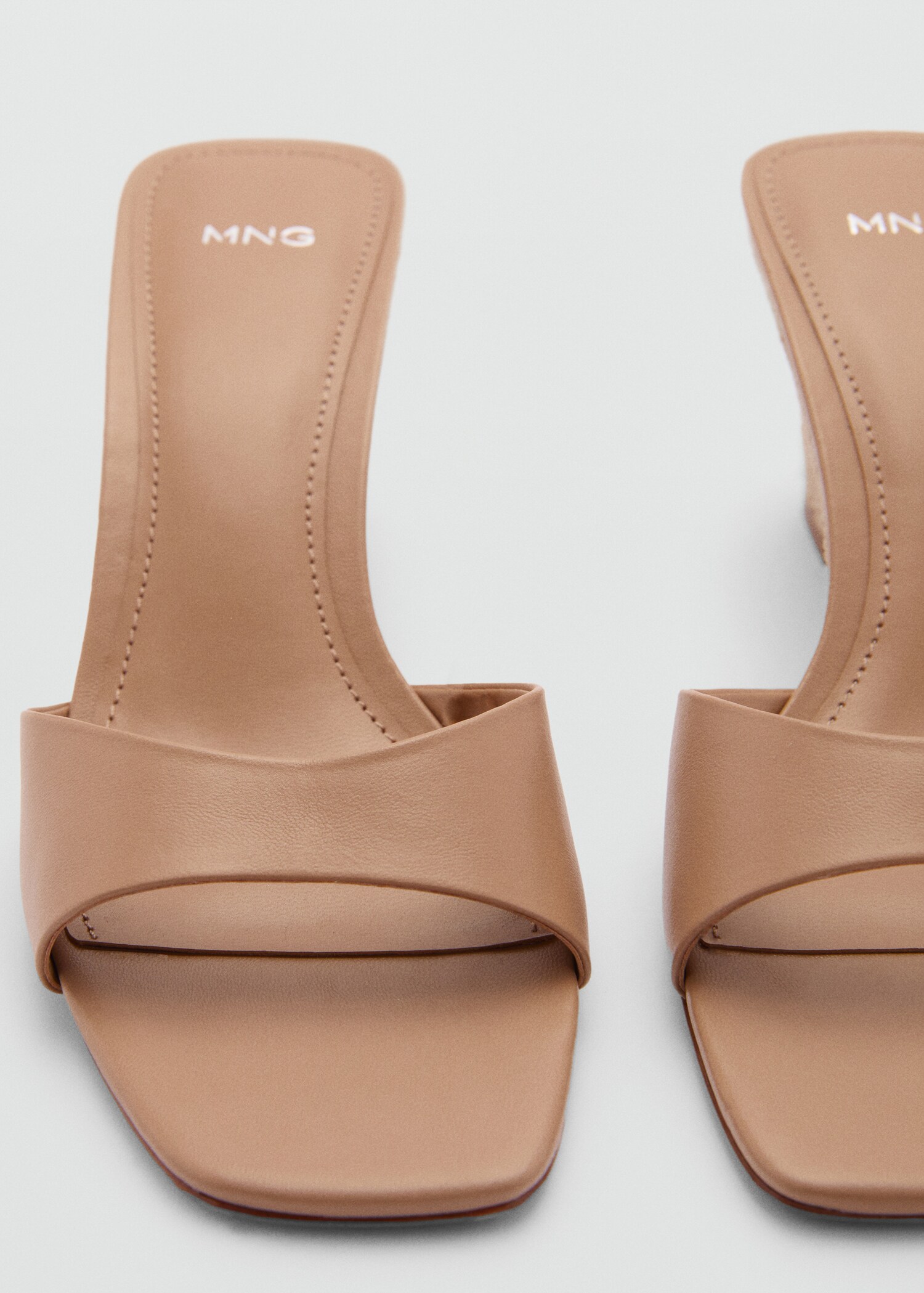 Wedge-heel sandal - Details of the article 2