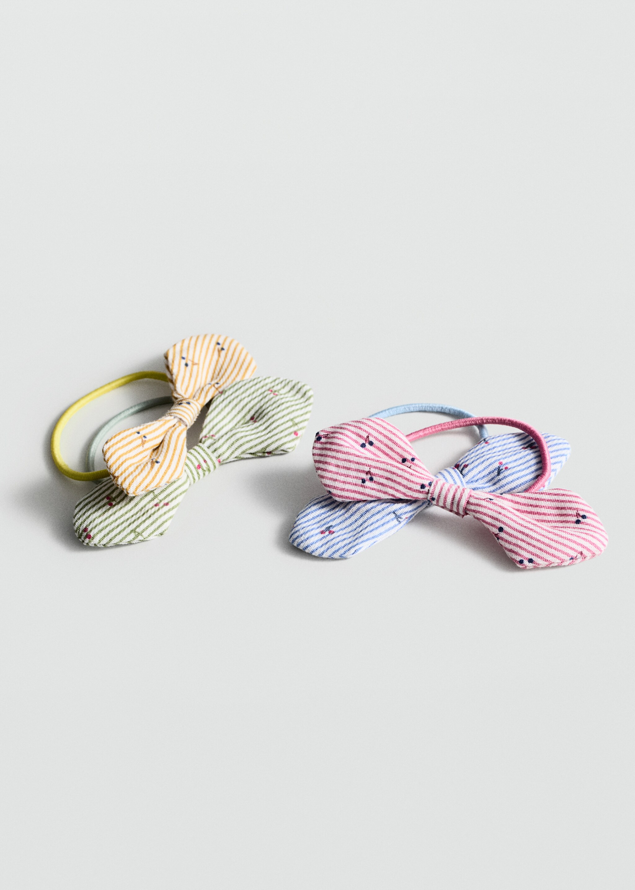 4 pack hair ties - Medium plane