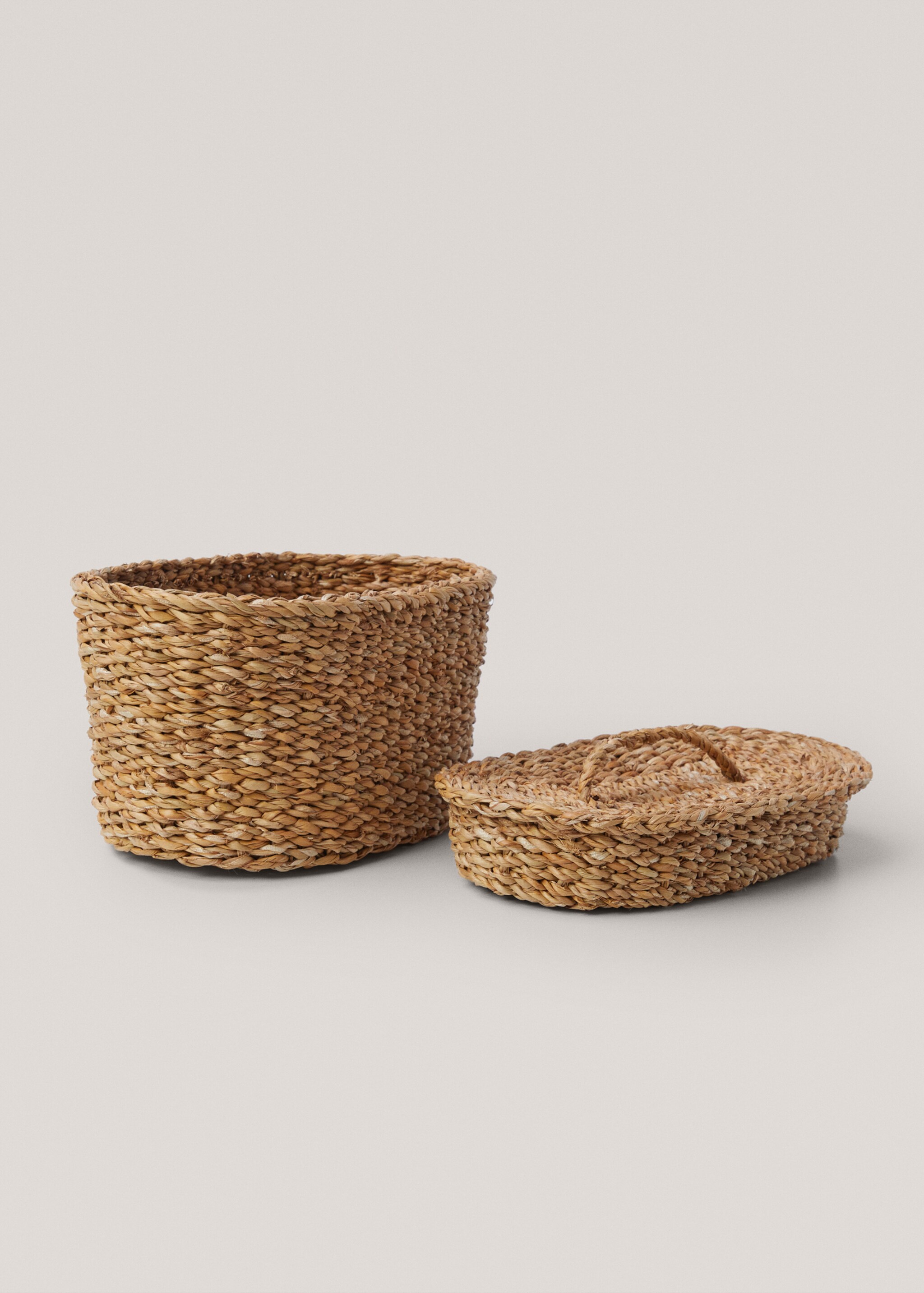 Small natural fibre oval basket - Details of the article 3, Beige. Ref: 77040334-00.