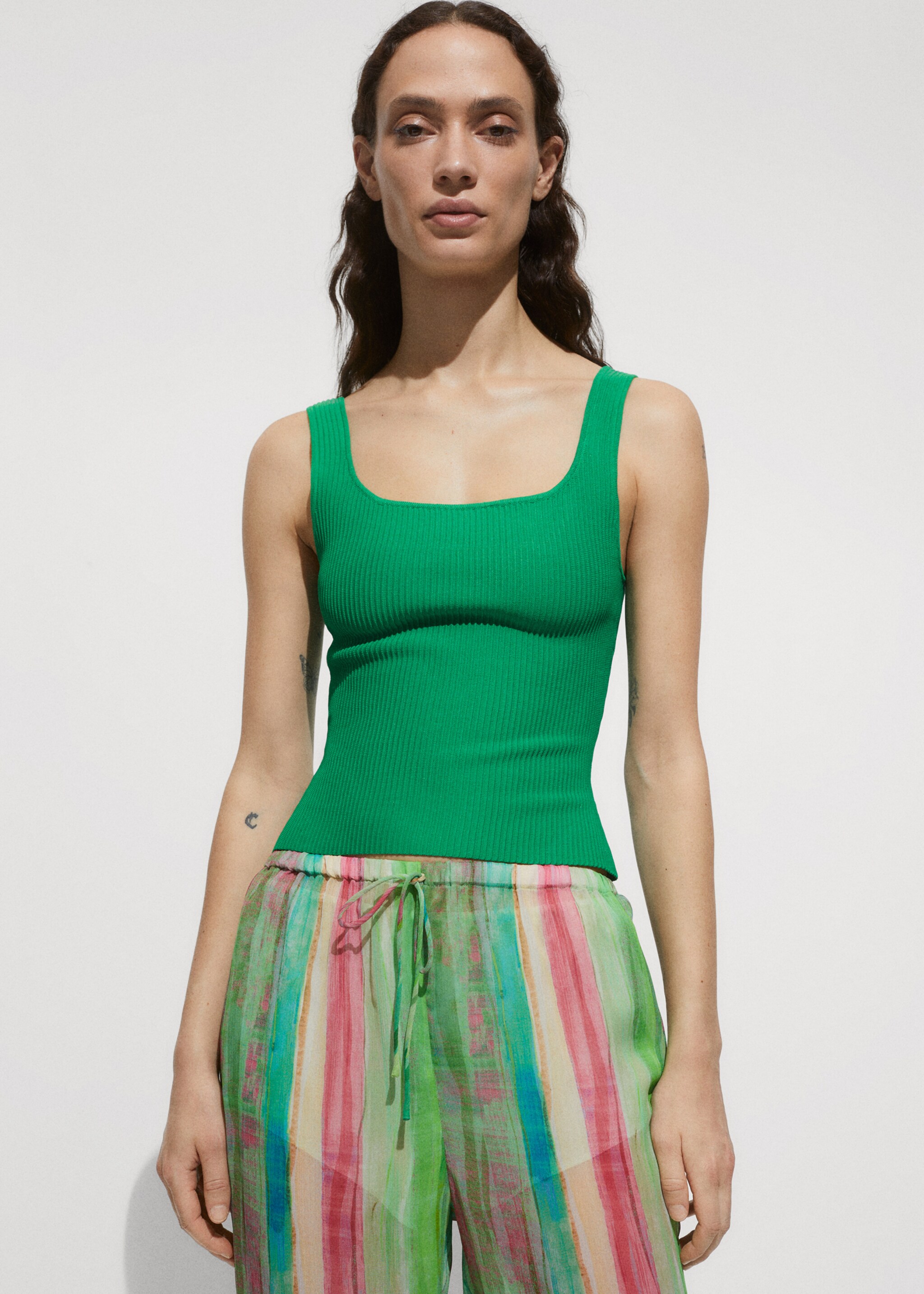 Ribbed knit top - Medium plane