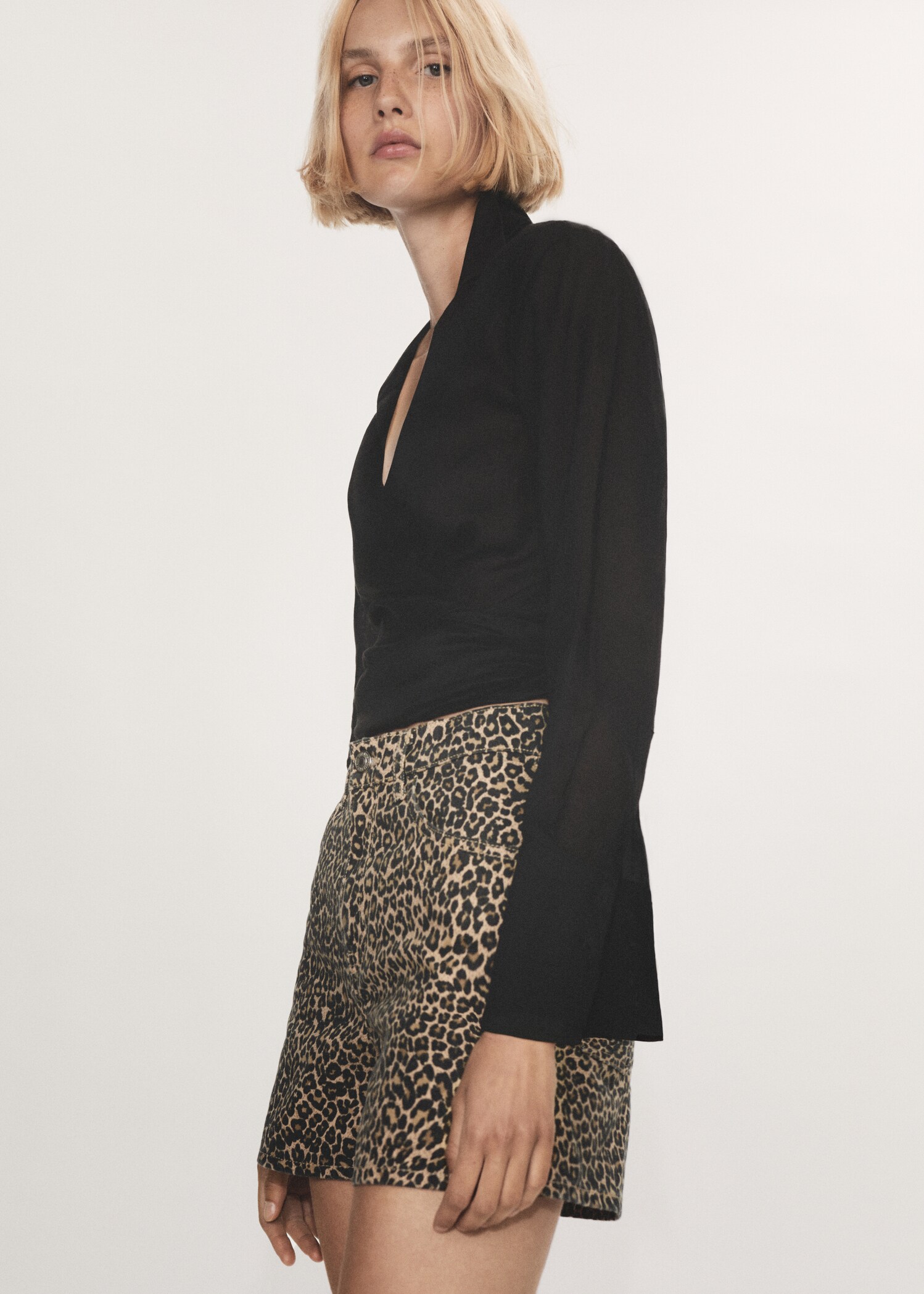 Leopard-print straight shorts - Details of the article 7