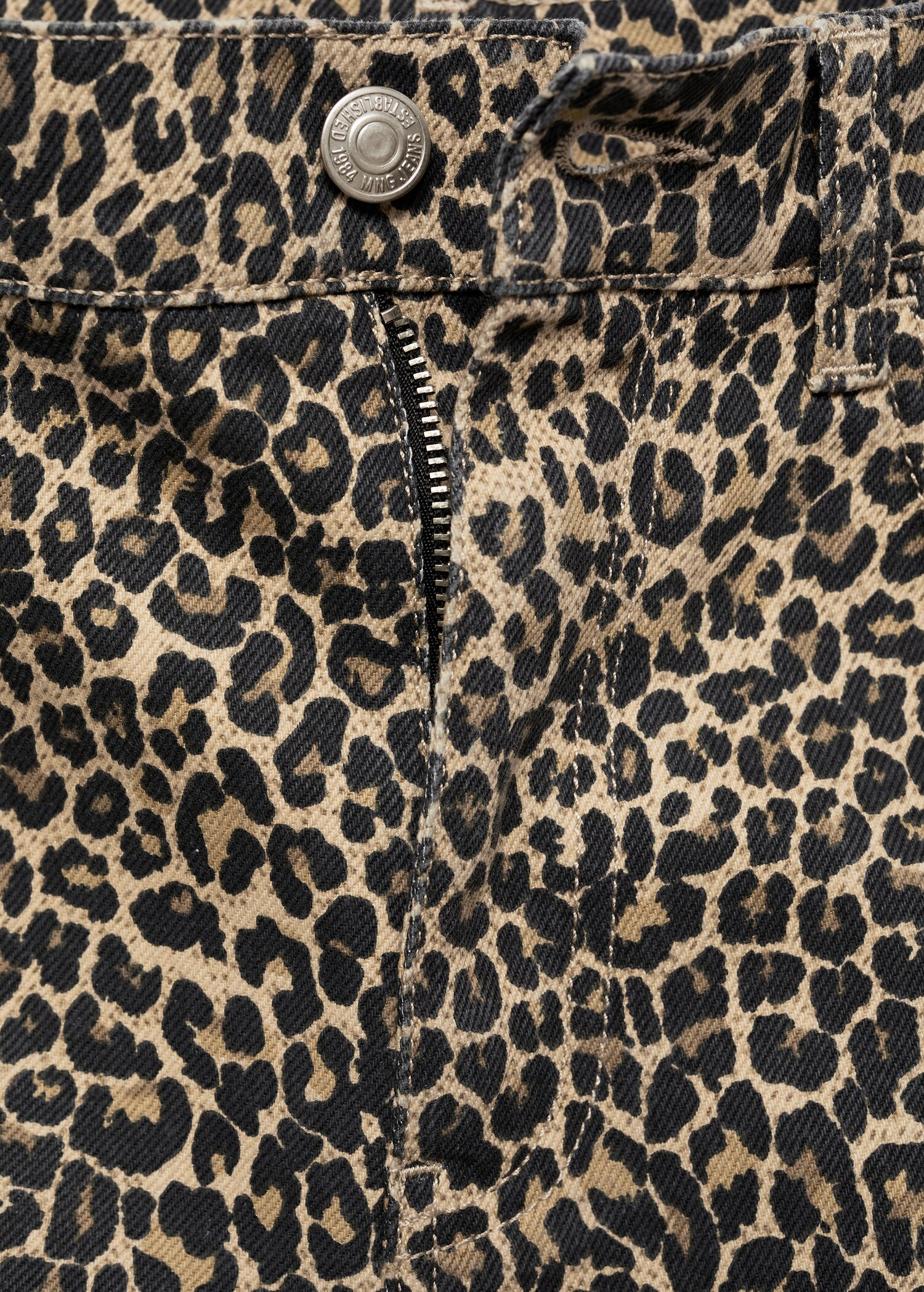Leopard-print straight shorts - Details of the article 8