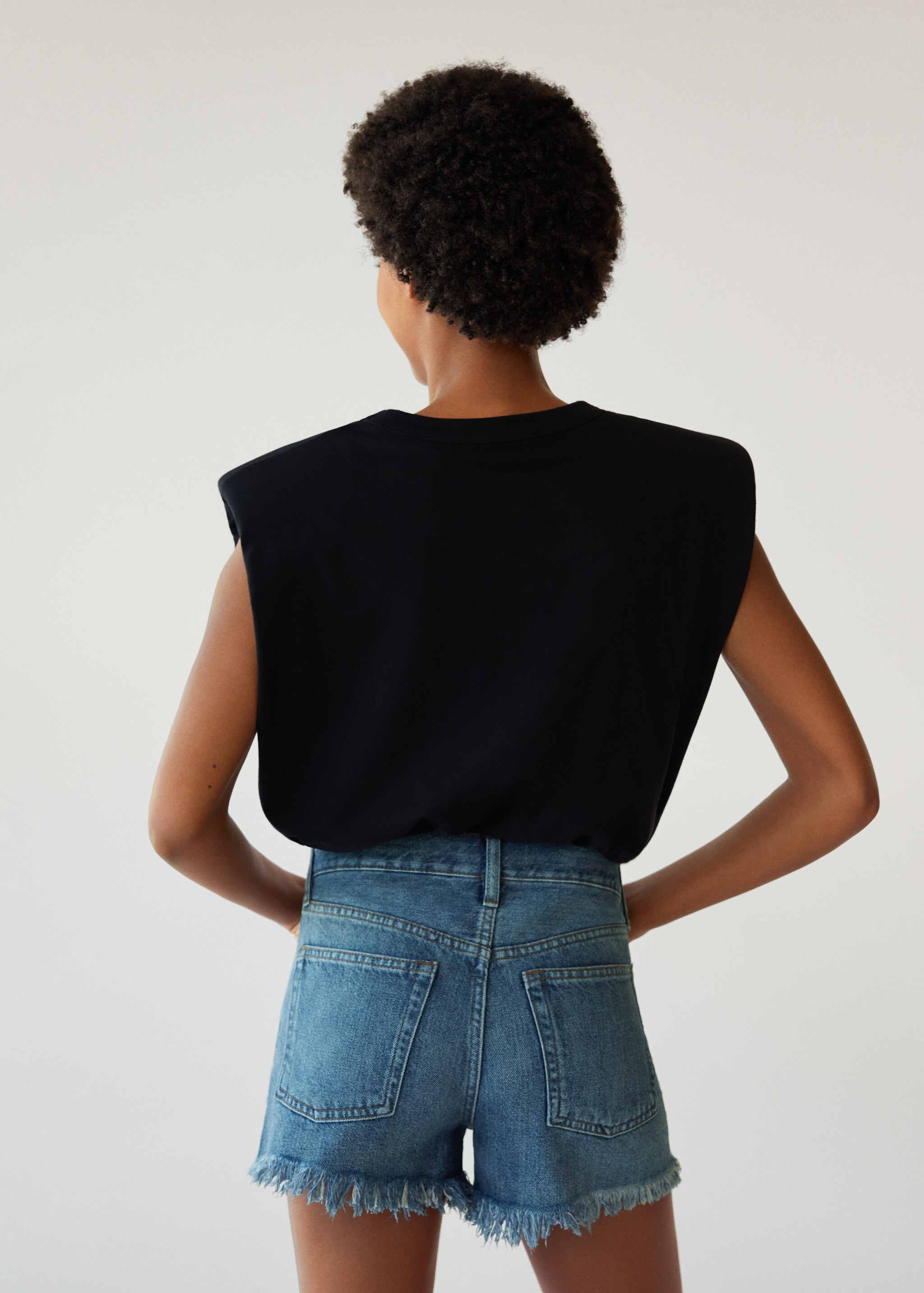 Short denim bajo deshilachado - Reverso del artículo