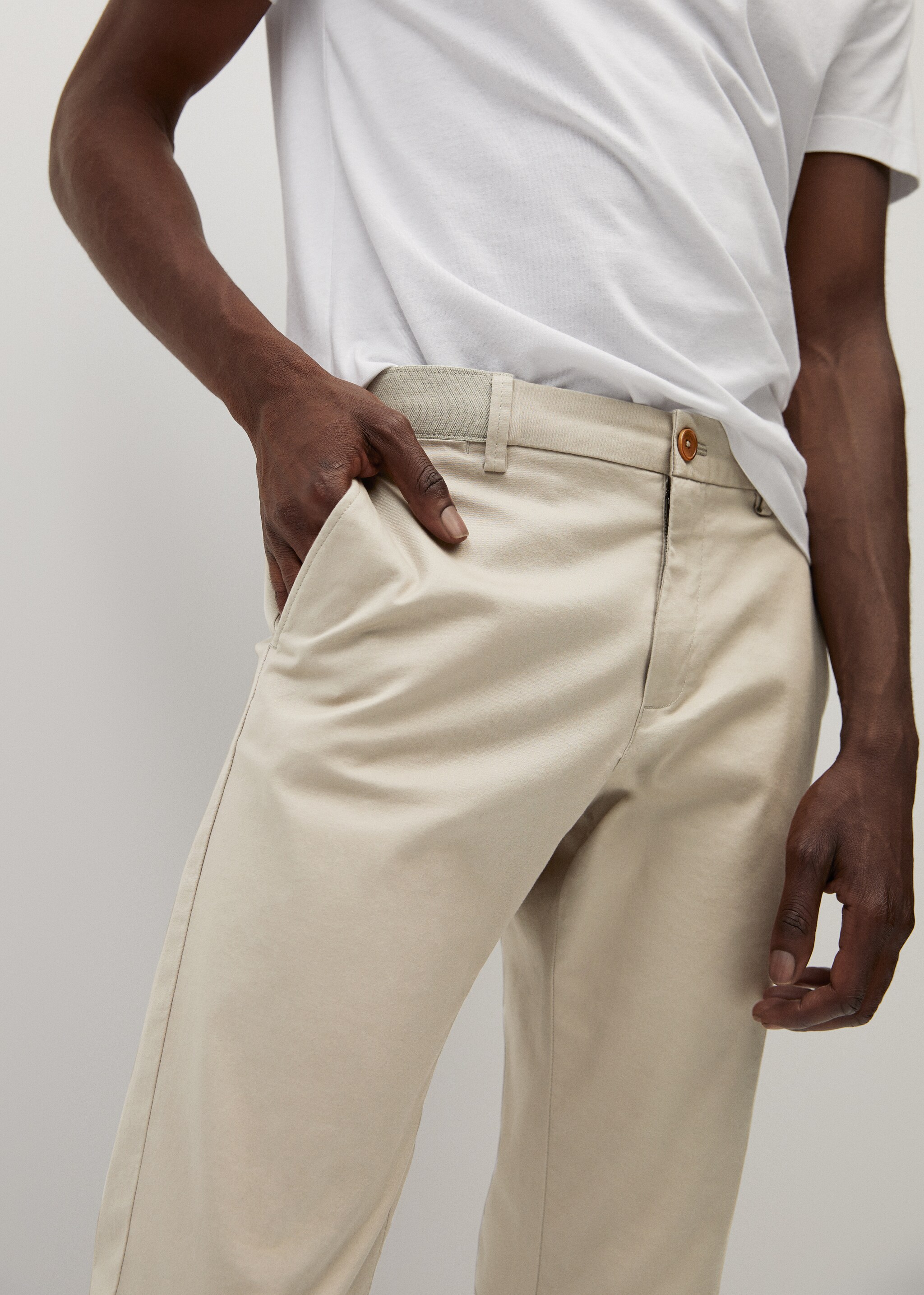 Pantalons tapered fit crop - Detall de l'article 1