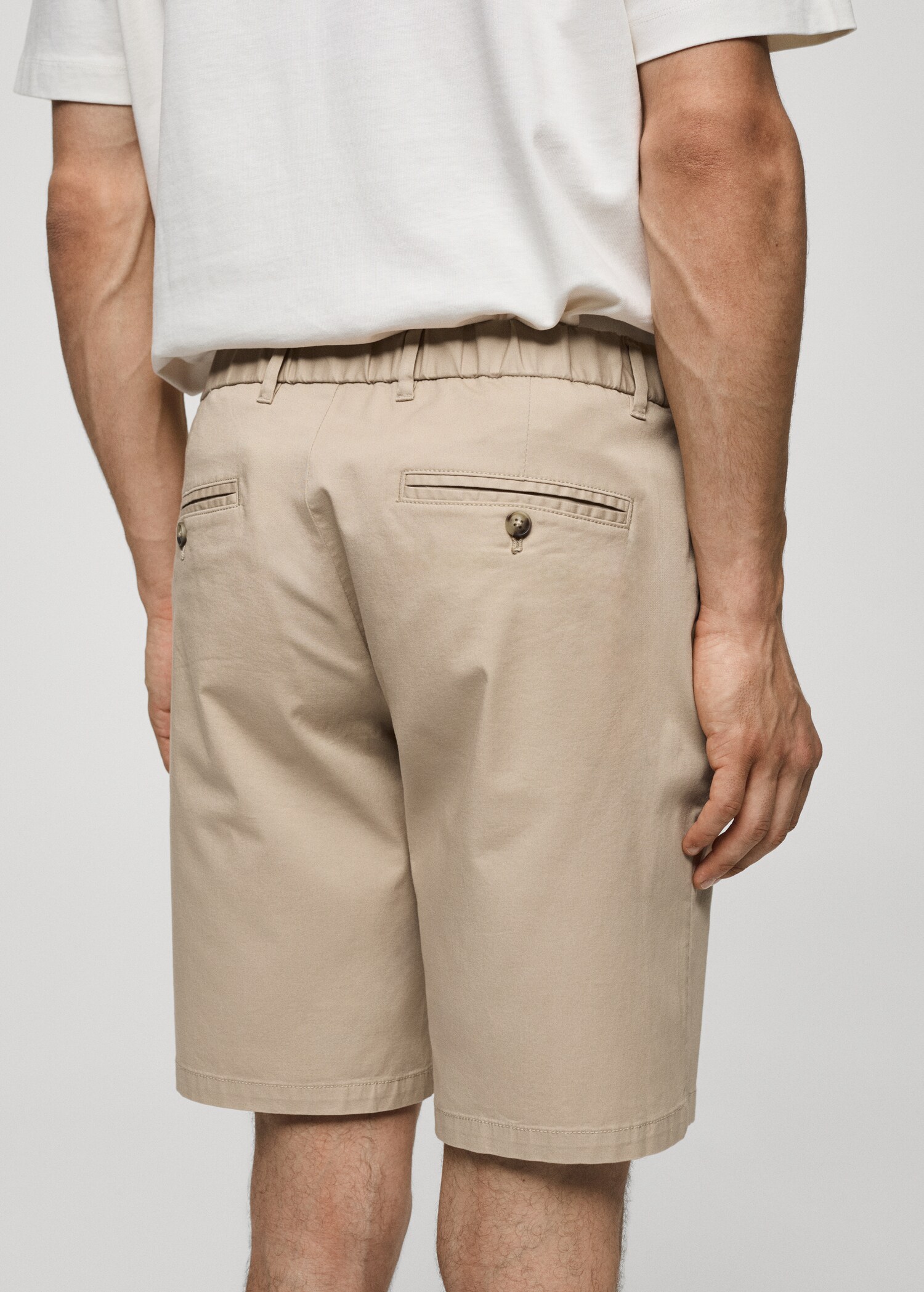 Slim-Fit-Bermudashorts im Chino-Stil aus Baumwolle - Detail des Artikels 6