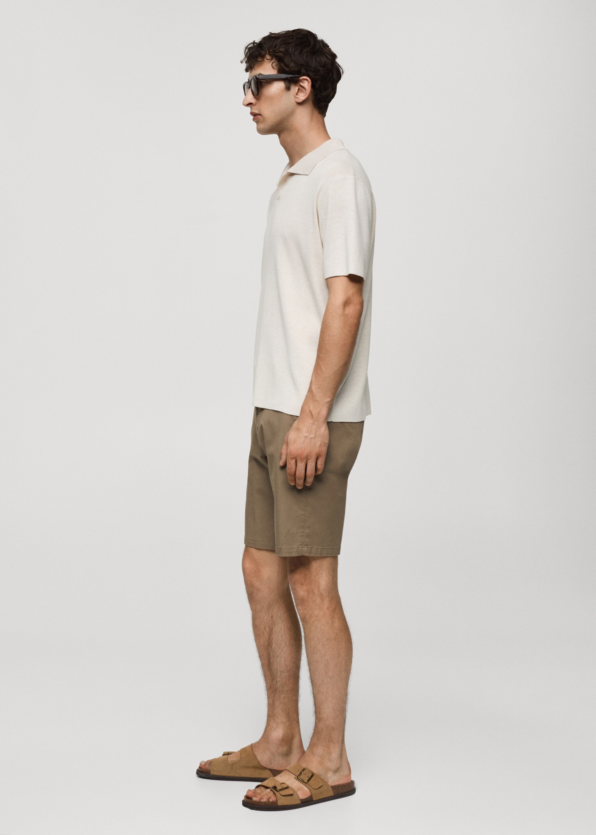 Bermudes slim fit xinesos cotó - Detall de l'article 2, Marró tabac. Ref: 77040564-00.