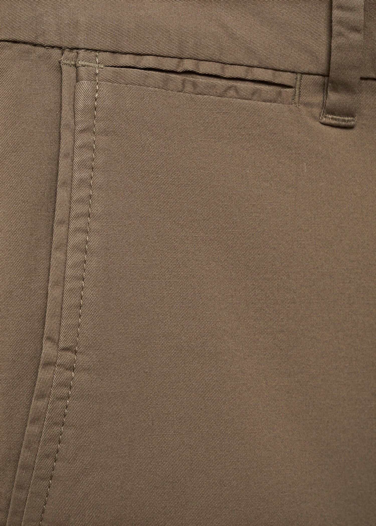 Slim-fit chino cotton bermuda shorts - Details of the article 8