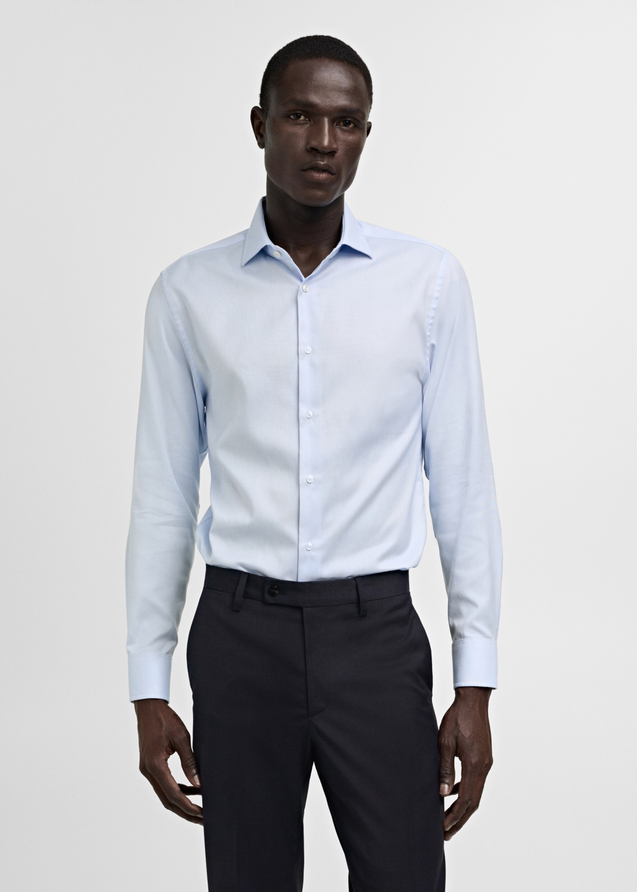 Cămașă costum slim fit structură - Plan mediu, Albastru celest. Ref: 77040574-00.