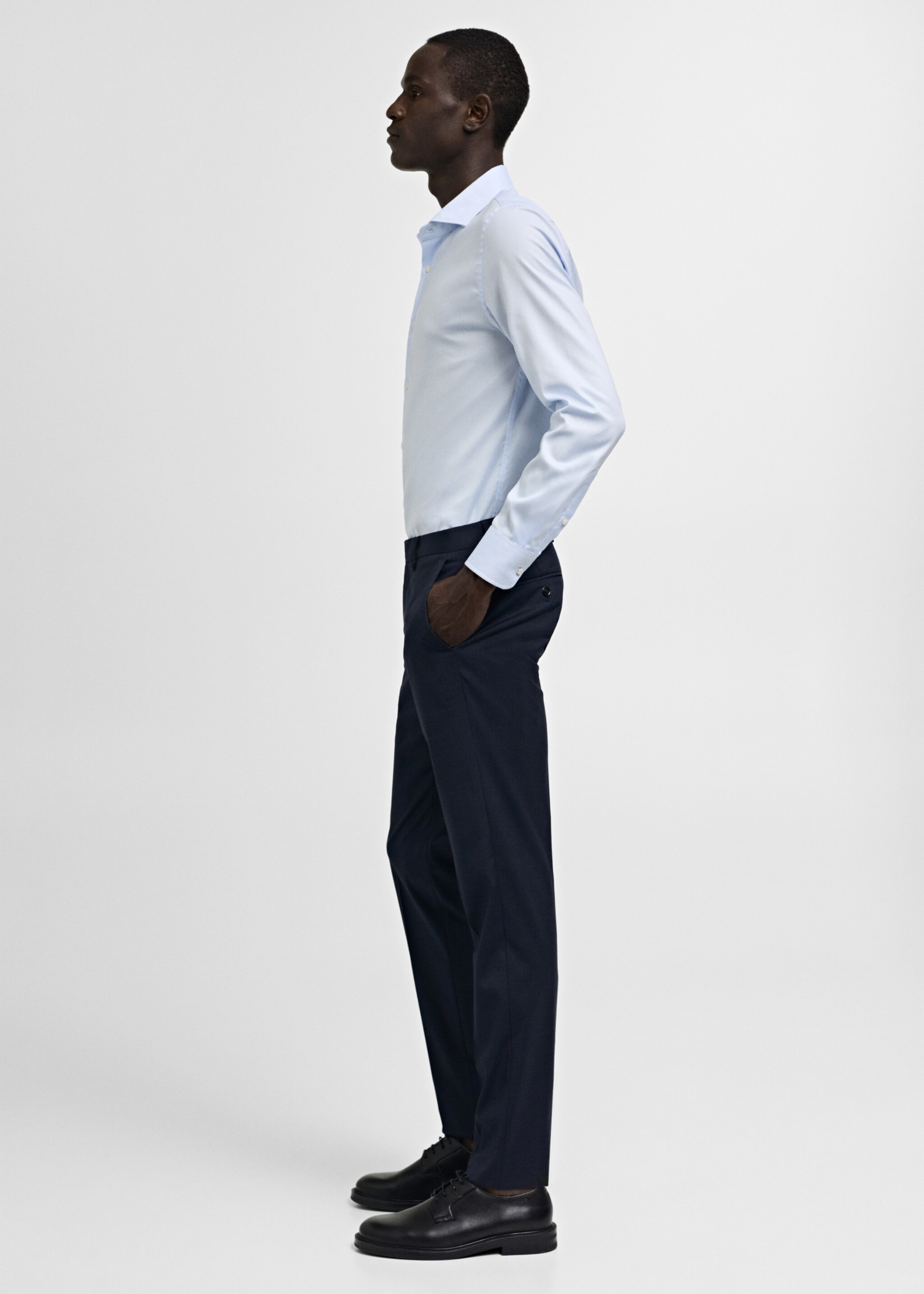 Cămașă costum slim fit structură - Detaliu al articolului 2, Albastru celest. Ref: 77040574-00.