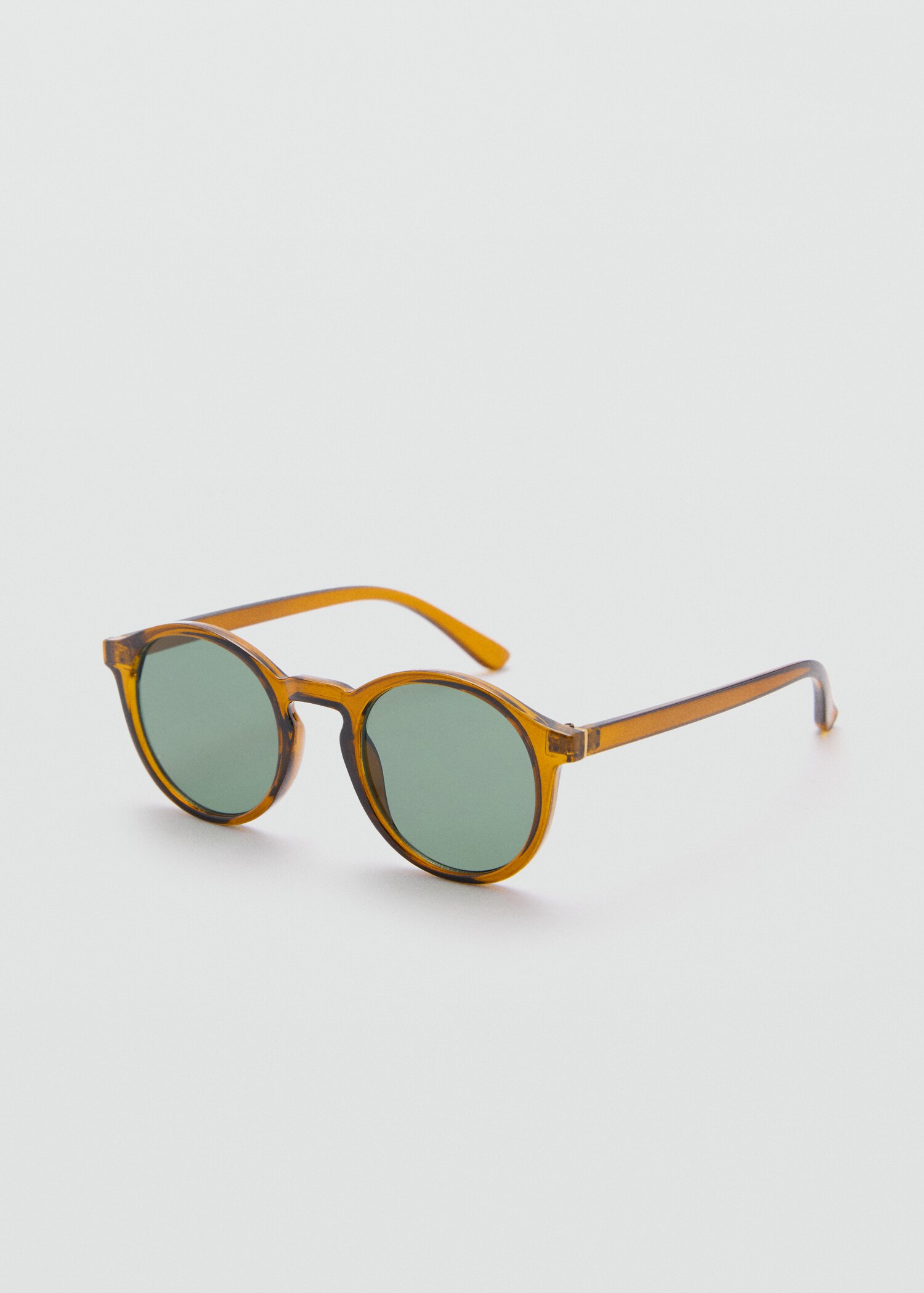 Gafas de sol redondas - Plano medio