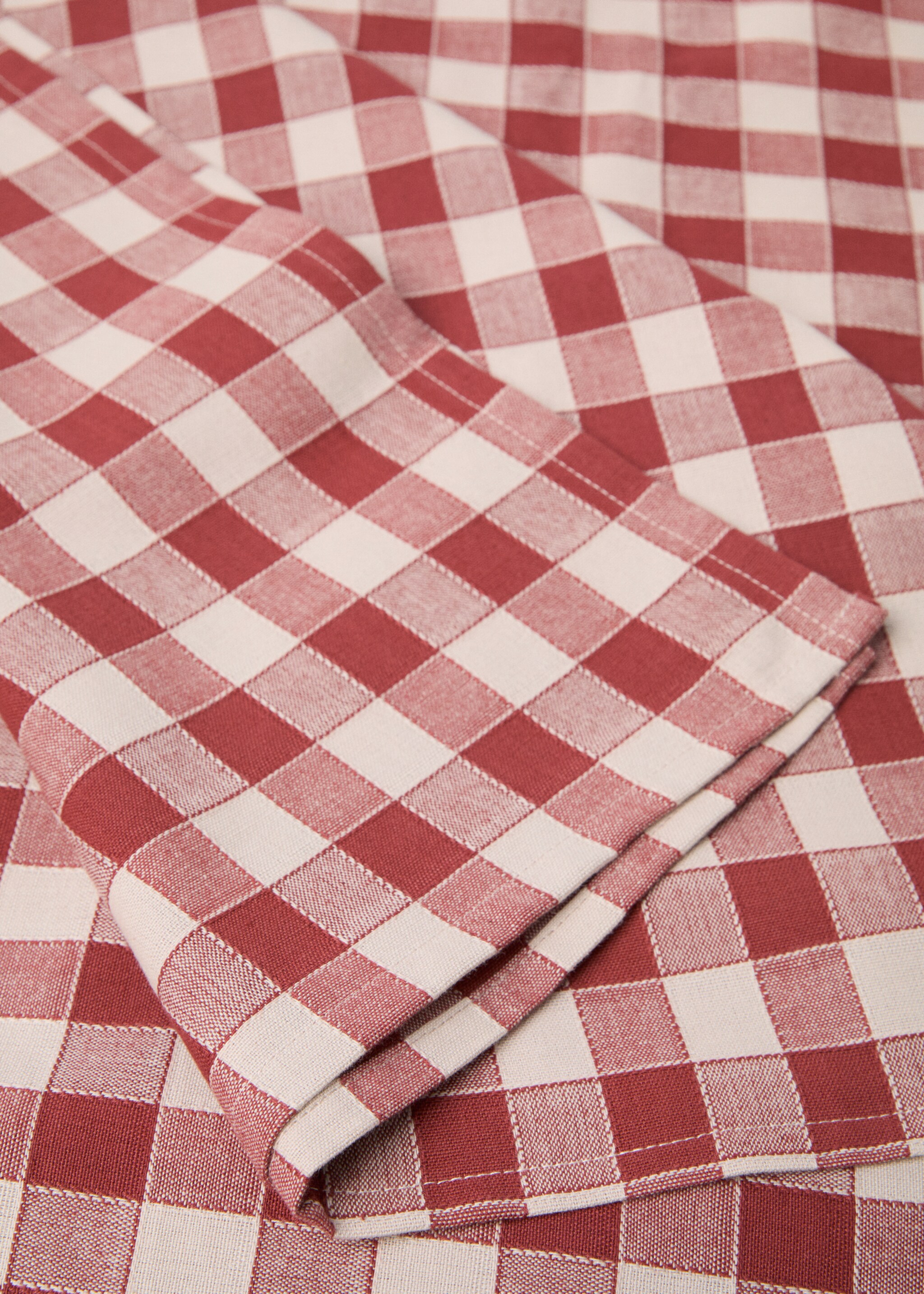Check cotton tablecloth for 6 to 8 diners - Details of the article 1, Burgundy. Ref: 77040579-00.