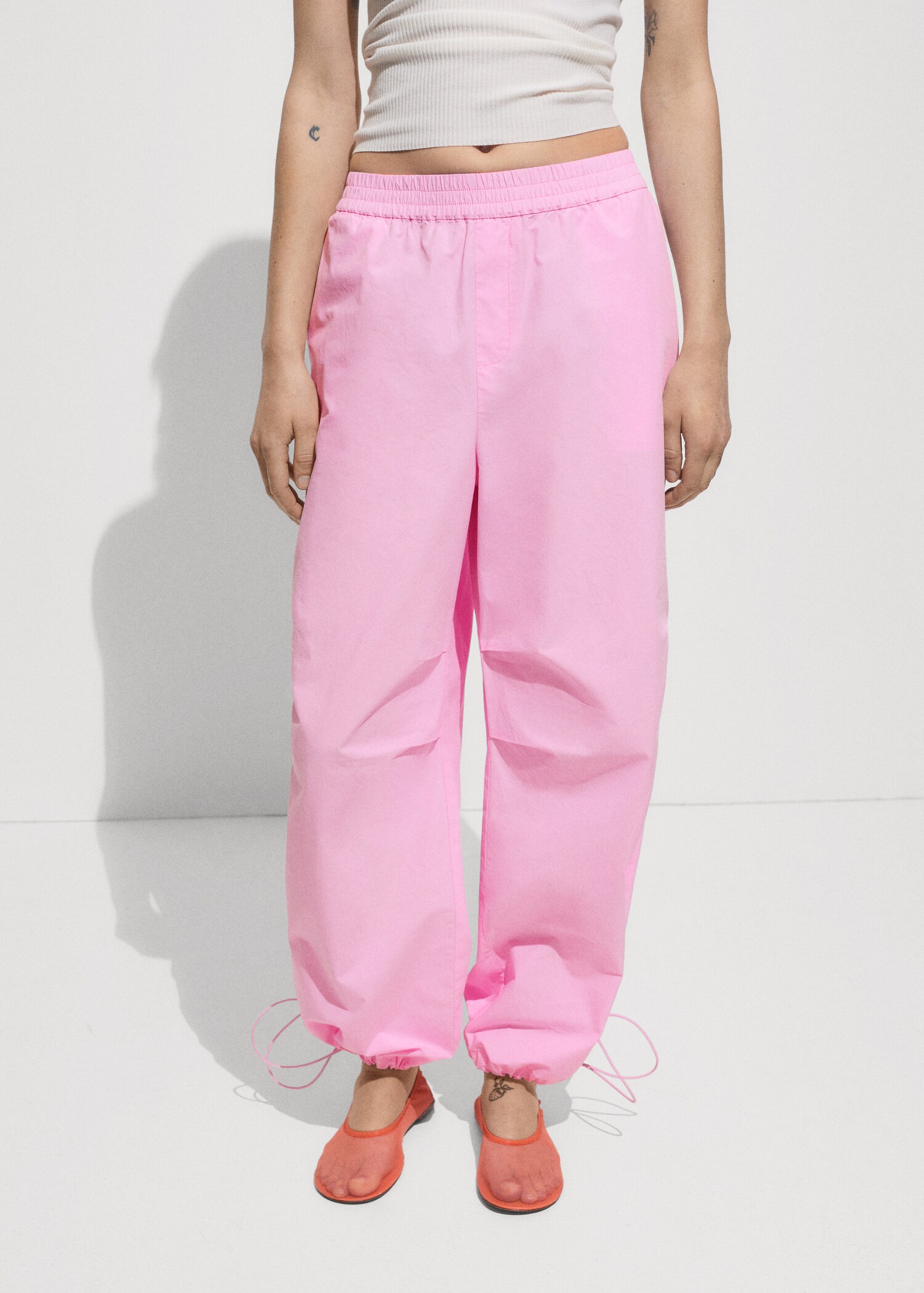 Pantalons cotó parachute - Pla mig