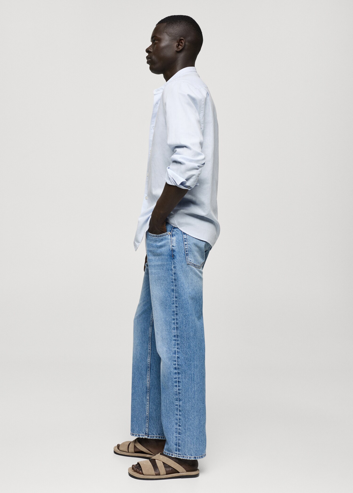 Classic-fit linen shirt with mandarin collar - Details of the article 2