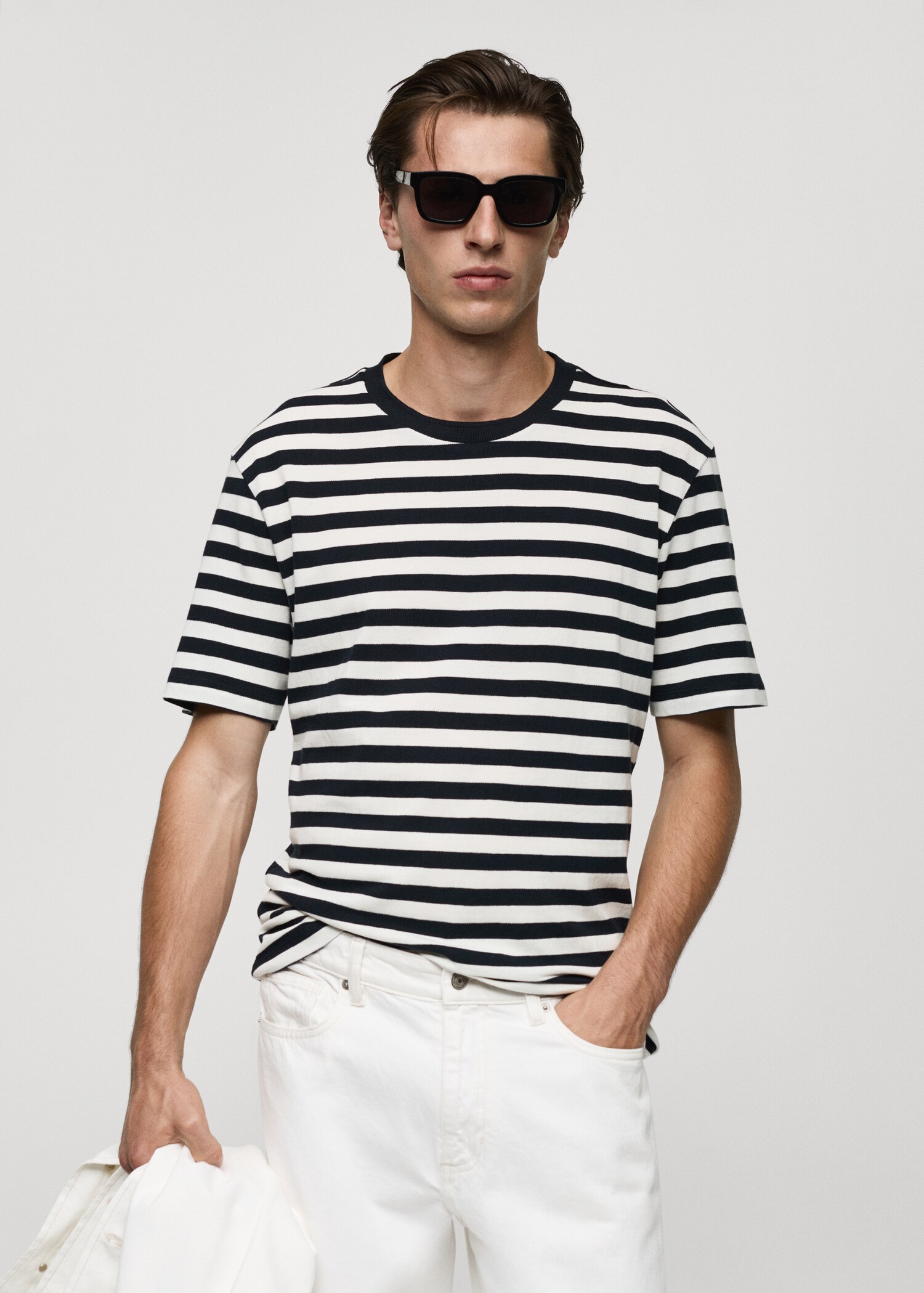 100% cotton regular-fit striped t-shirt - Medium plane