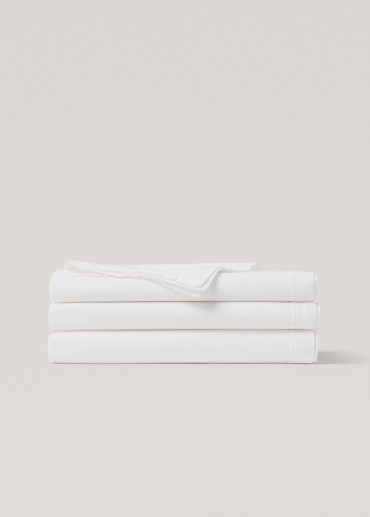 Tischdecke mit Spitzenbesatz für 2 bis 4 Personen - Artikel ohne Model