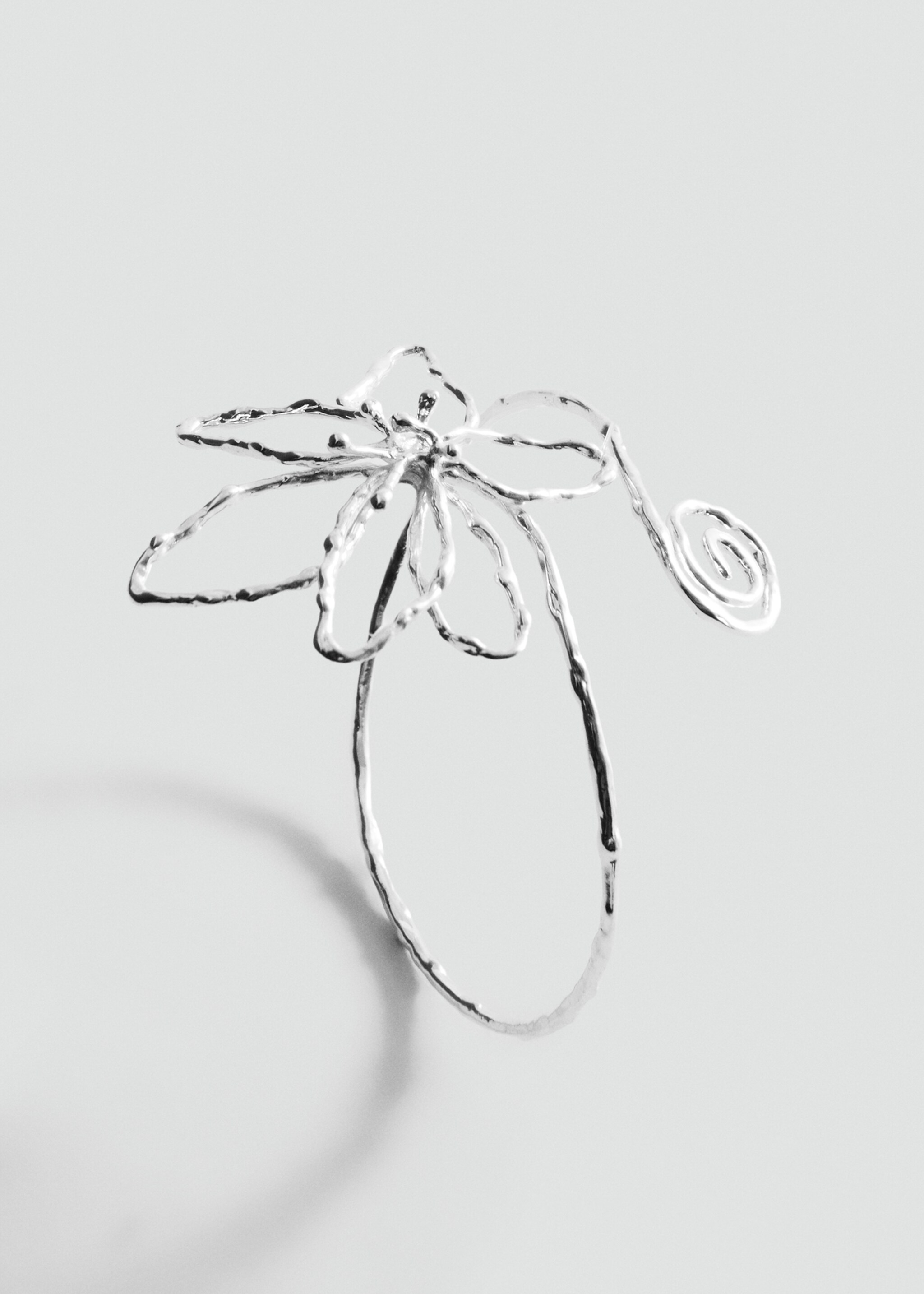 Irregular flower bracelet - Details of the article 1, Silver. Ref: 77040637-00.