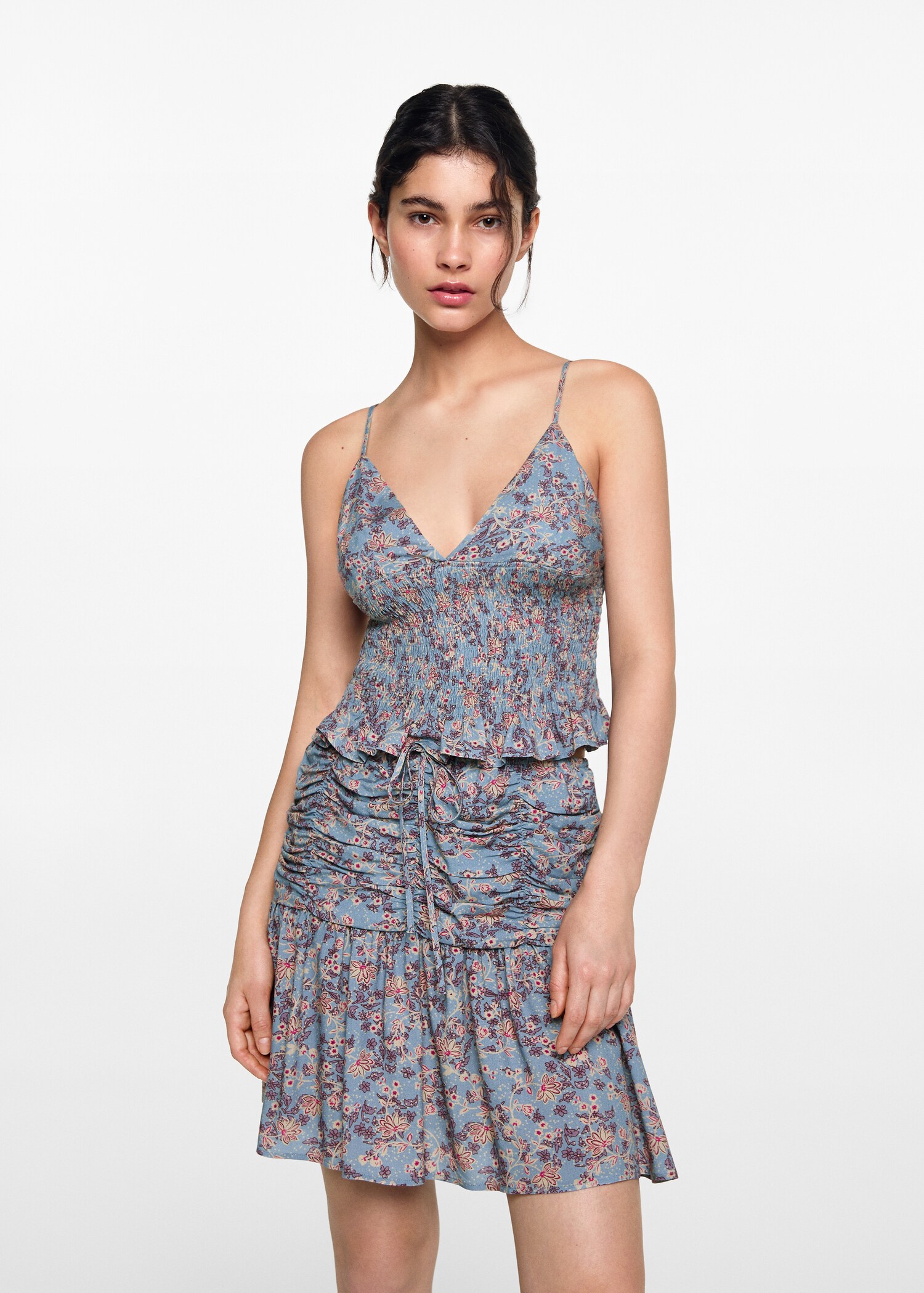 Falda estampado floral - Plano medio
