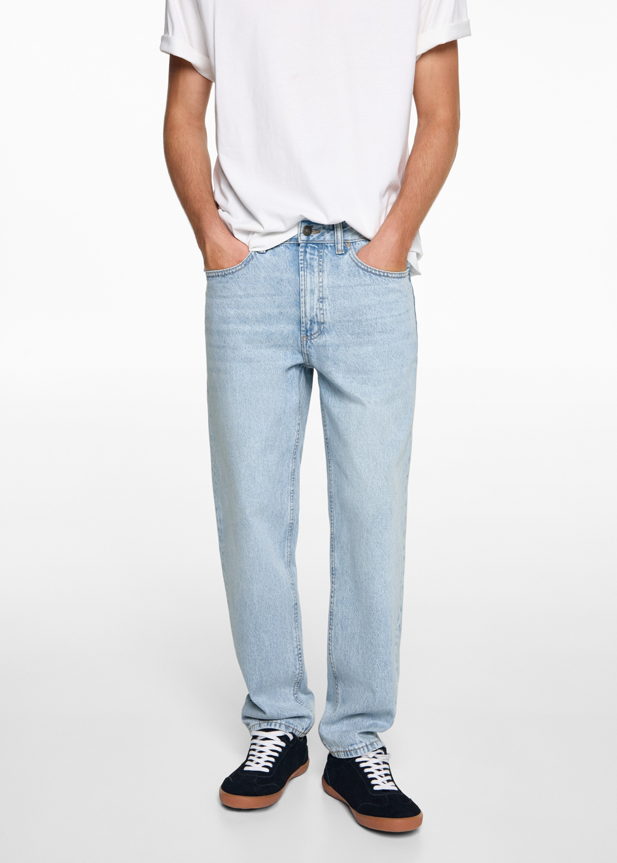 Jean regular-fit - Détail de l'article 6, Bleu clair. Ref: 77041508-00.
