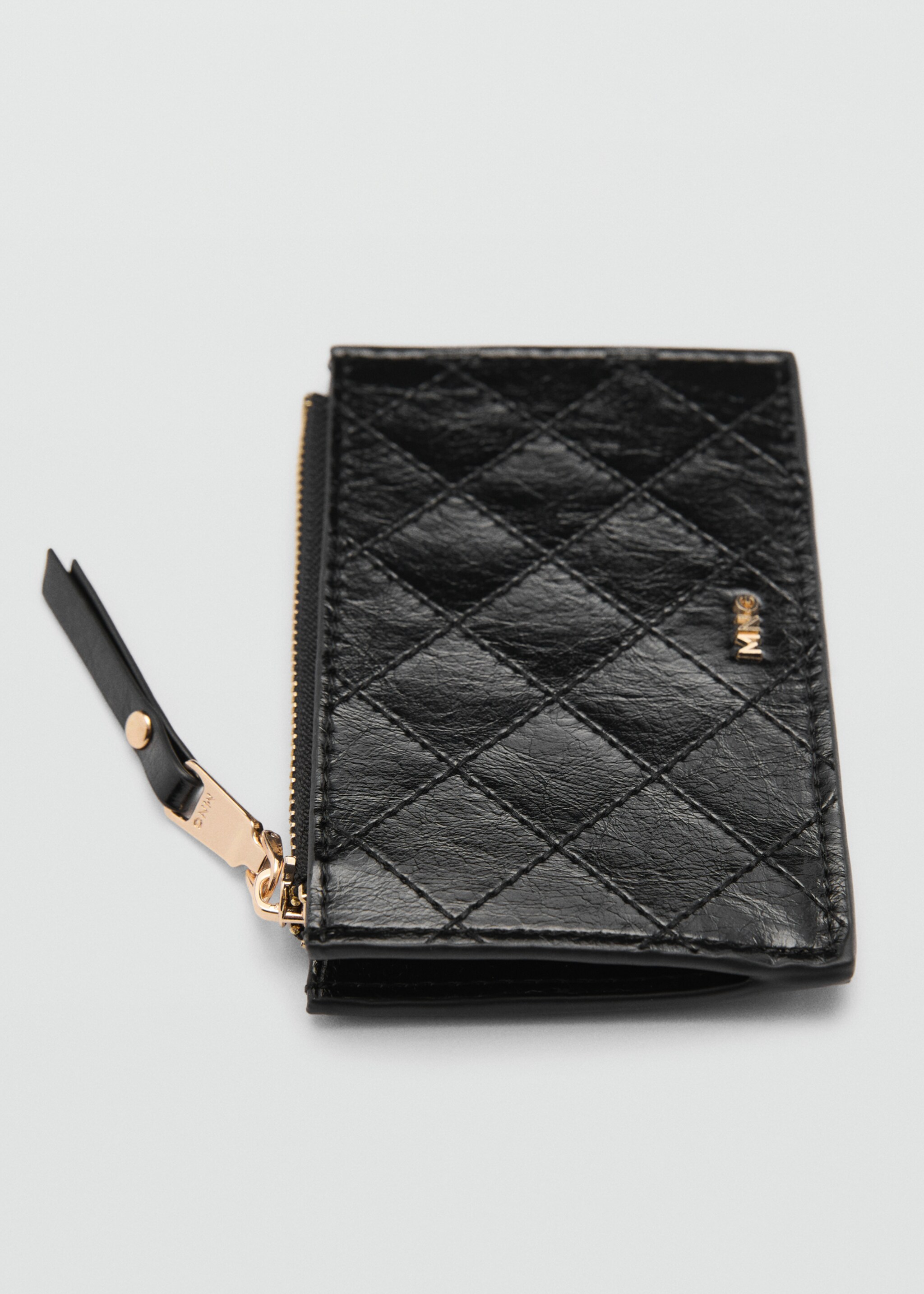 Card holder with decorative stitching - Details of the article 1, Black. Ref: 77042007-00.