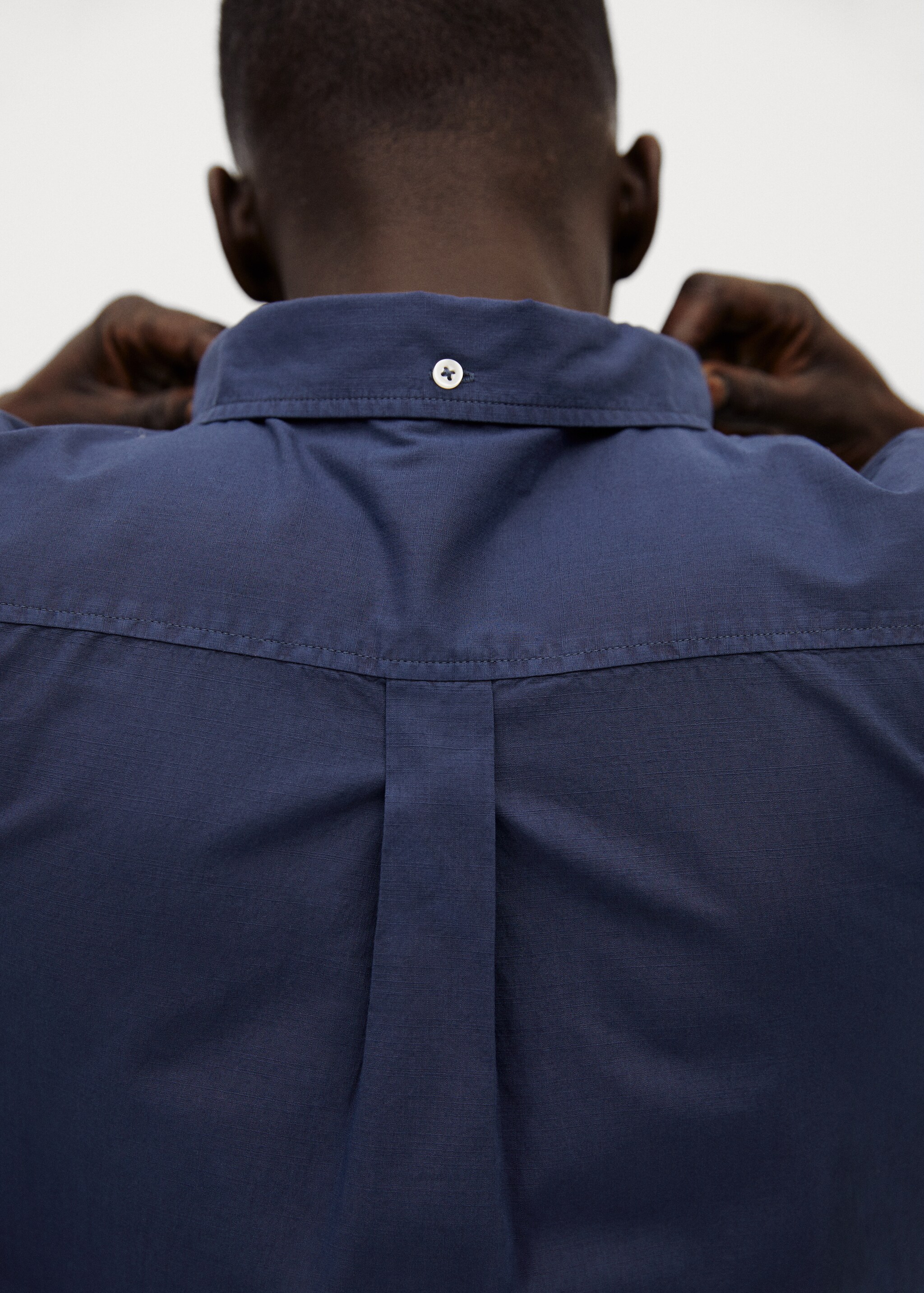 Regular-fit 100% Tencel shirt - Details of the article 3